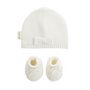 Voir la diapositive 1 : Petit Béguin Turban bébé et chaussons en tricot Hello Baby