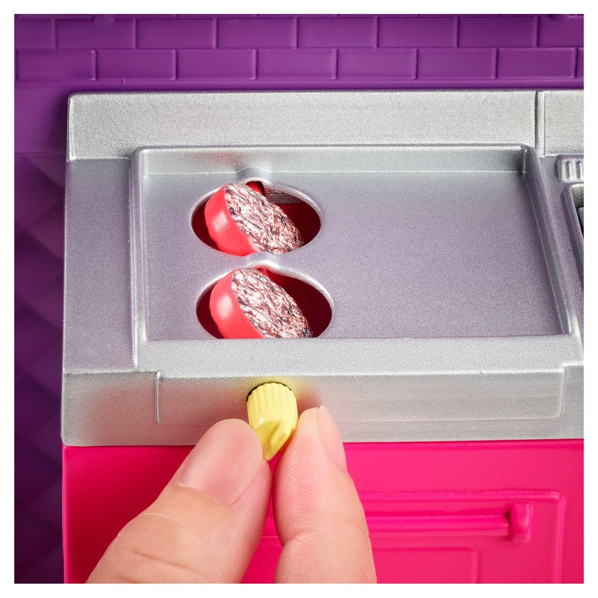 Voir la diapositive 4 : BARBIE Le food truck de Barbie
