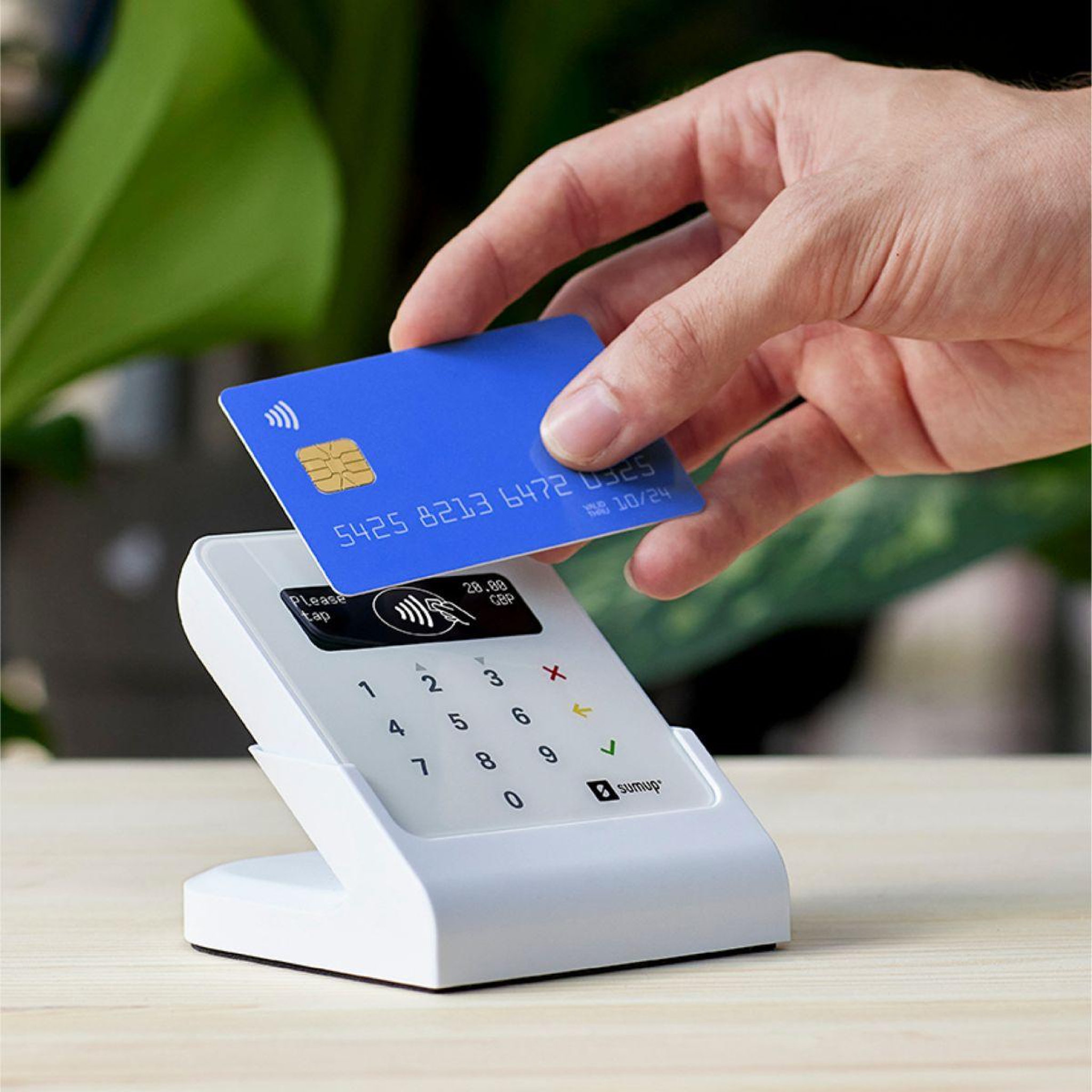 Voir la diapositive 5 : SUMUP Station de recharge Station de recharge SumUp Air