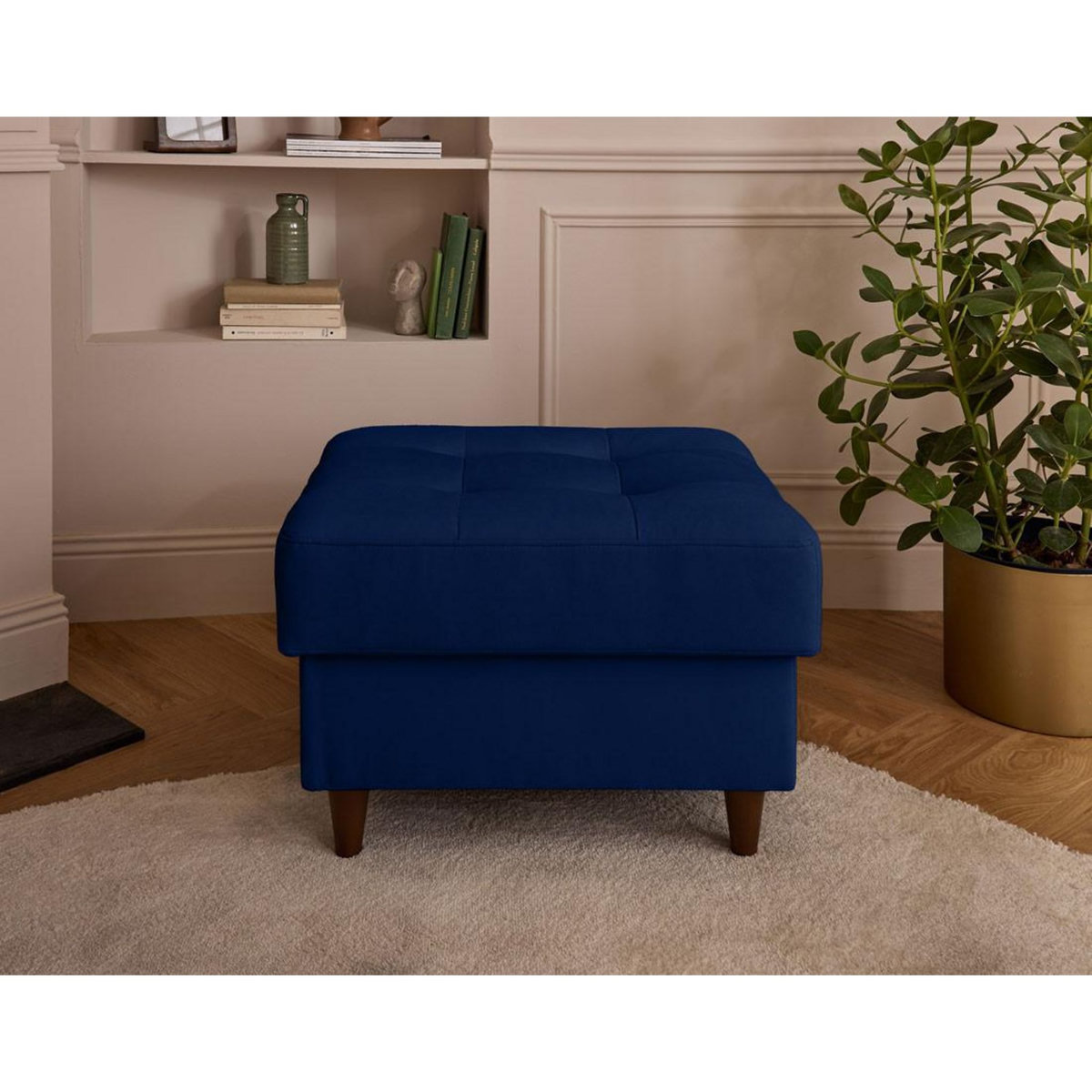 LISA DESIGN Anna - pouf en velours - pieds en bois