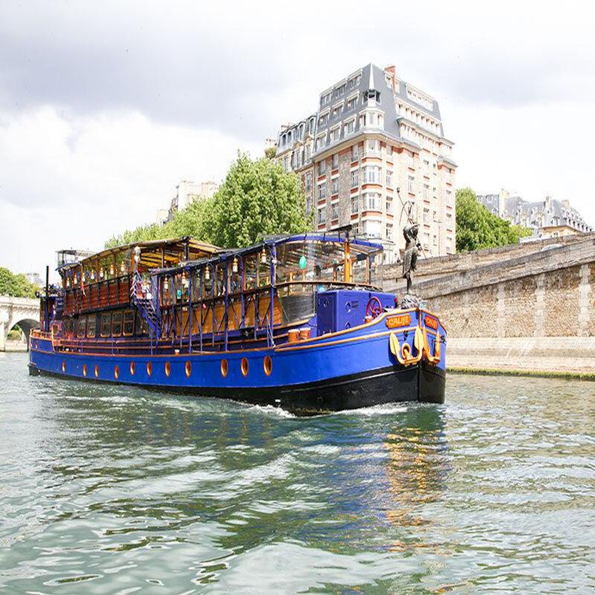 Smartbox 2h de croisière sur la Seine avec déjeuner gastronomique 2 plats - Coffret Cadeau Gastronomie