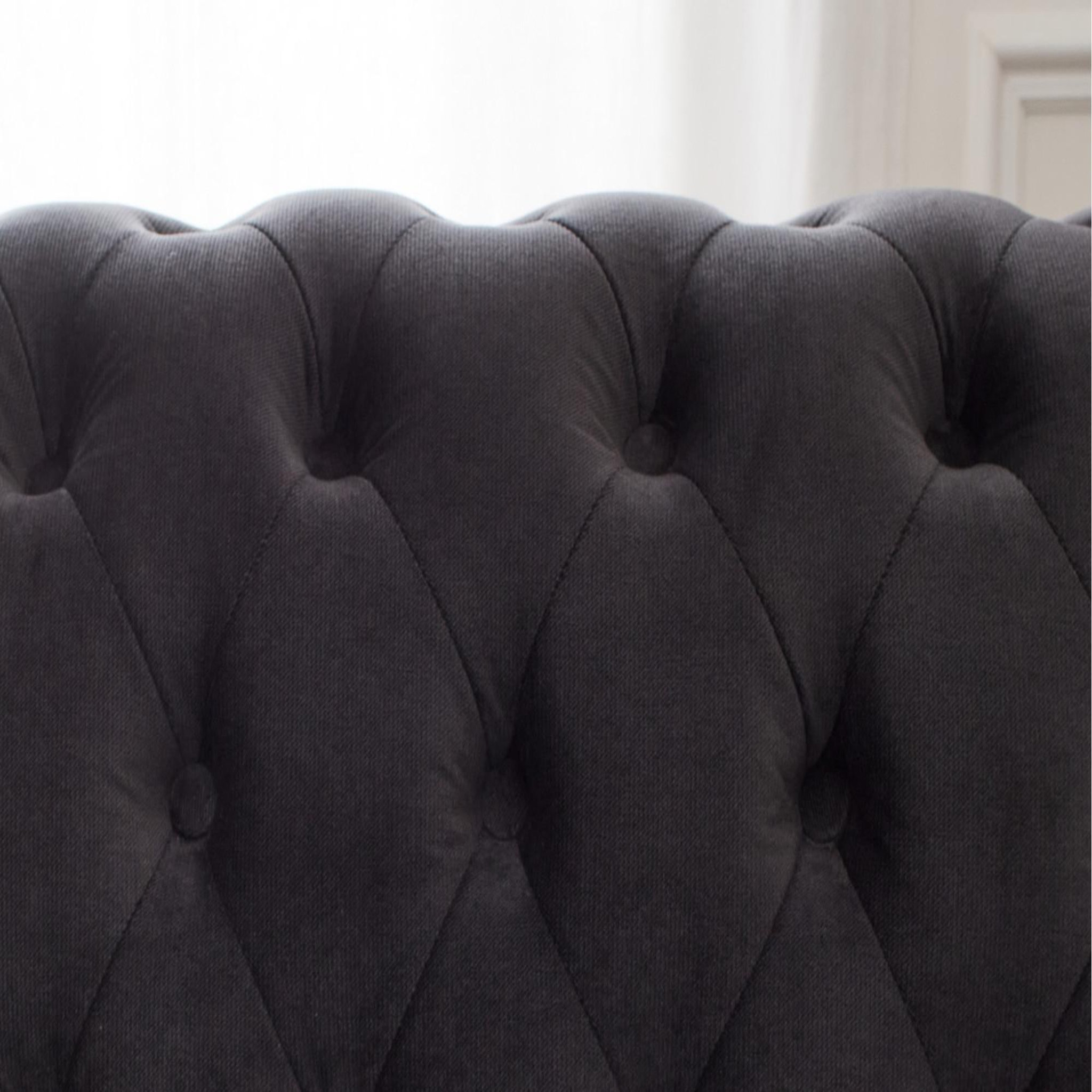 Voir la diapositive 4 : LISA DESIGN William - canapé chesterfield - 3 places - en velours