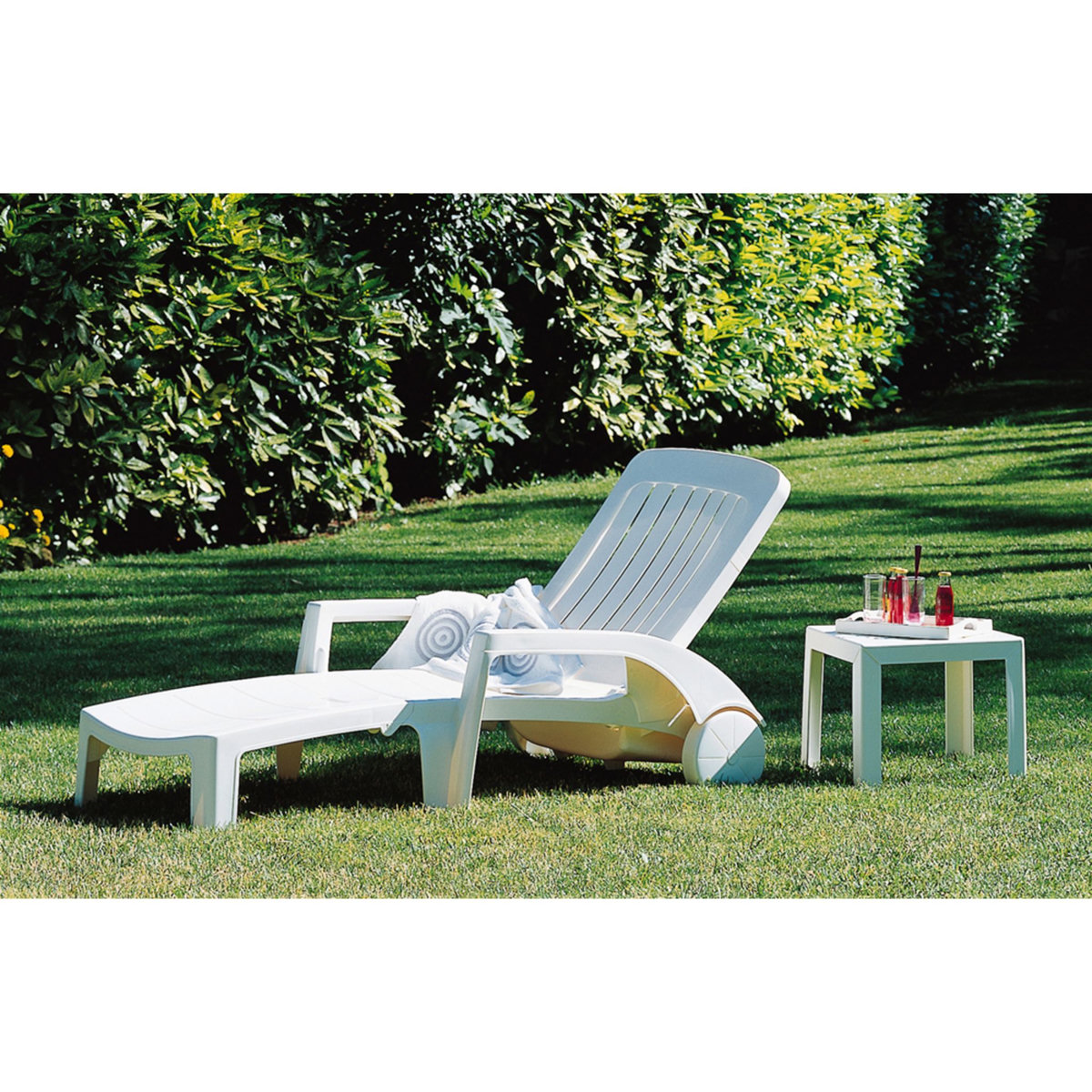 GROSFILLEX Bain de soleil pliant multipositions - Résine - Blanc - MIAMI