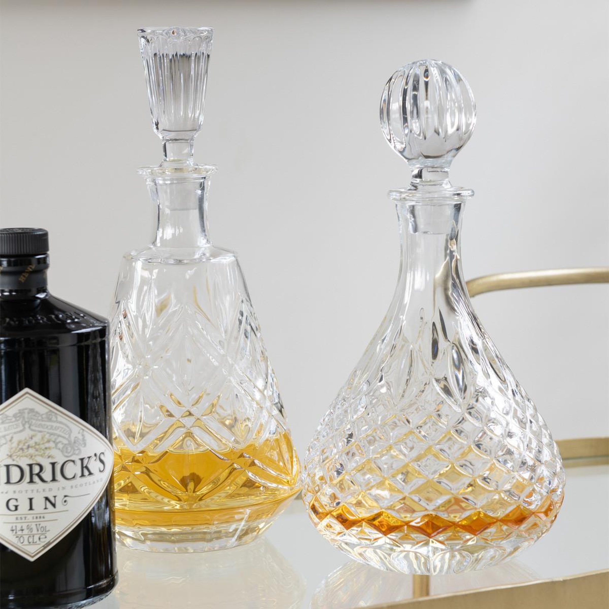 Voir la diapositive 2 : J-LINE Carafe design en verre  survey  0,8l transparent