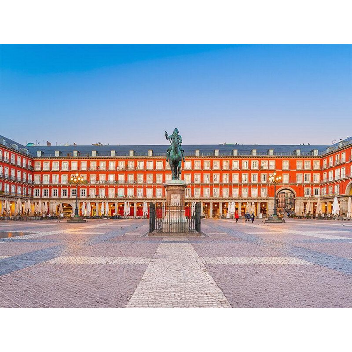 Smartbox City trip à Madrid : 5 jours en hôtel avec visites des lieux incontournables en basse saison - Coffret Cadeau Séjour