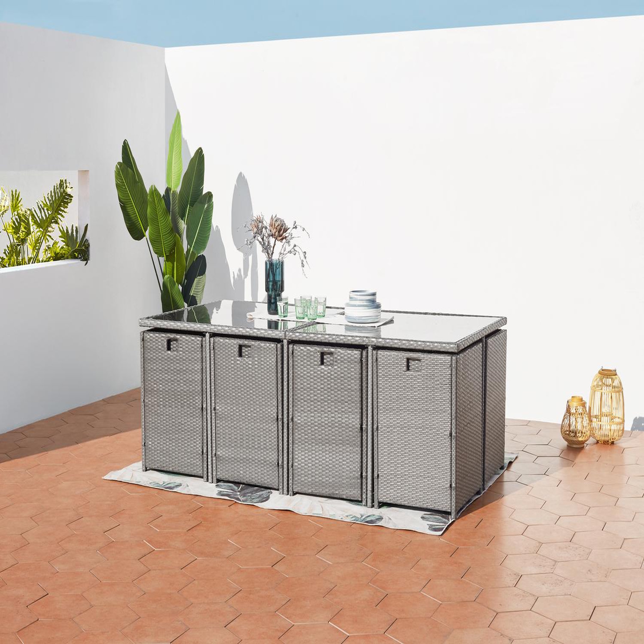 Voir la diapositive 3 : CONCEPT USINE Table et chaises 12 places encastrables résine gris-blanc miami