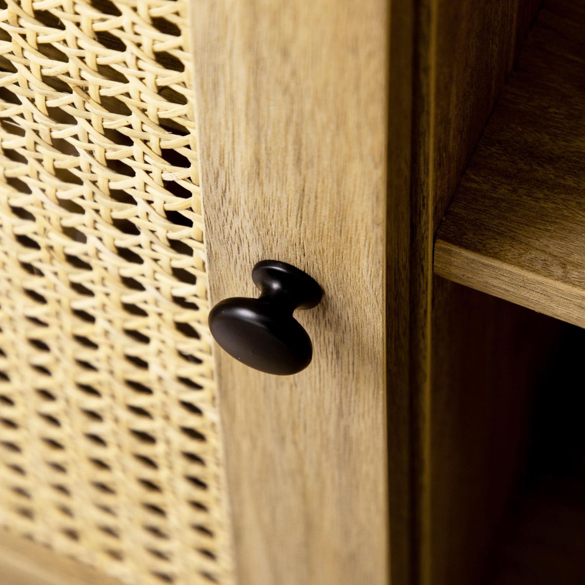 HOMCOM Buffet style bohème - 1 porte, étagère, 2 niches - piètement bois panneaux aspect bois manguier rotin