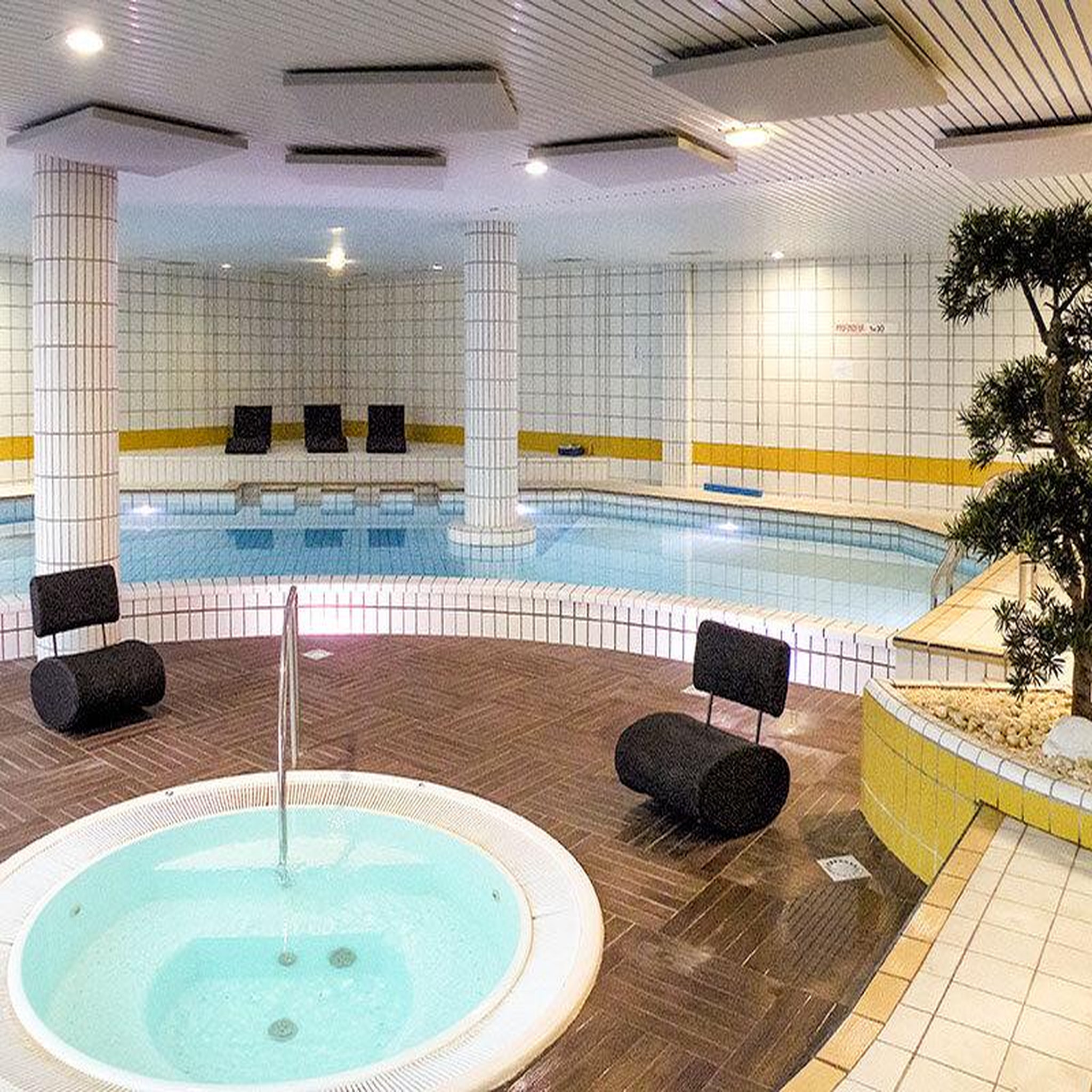 Voir la diapositive 6 : Smartbox Séjour détente et spa en hôtel mercure 4* près de tours - coffret cadeau séjour