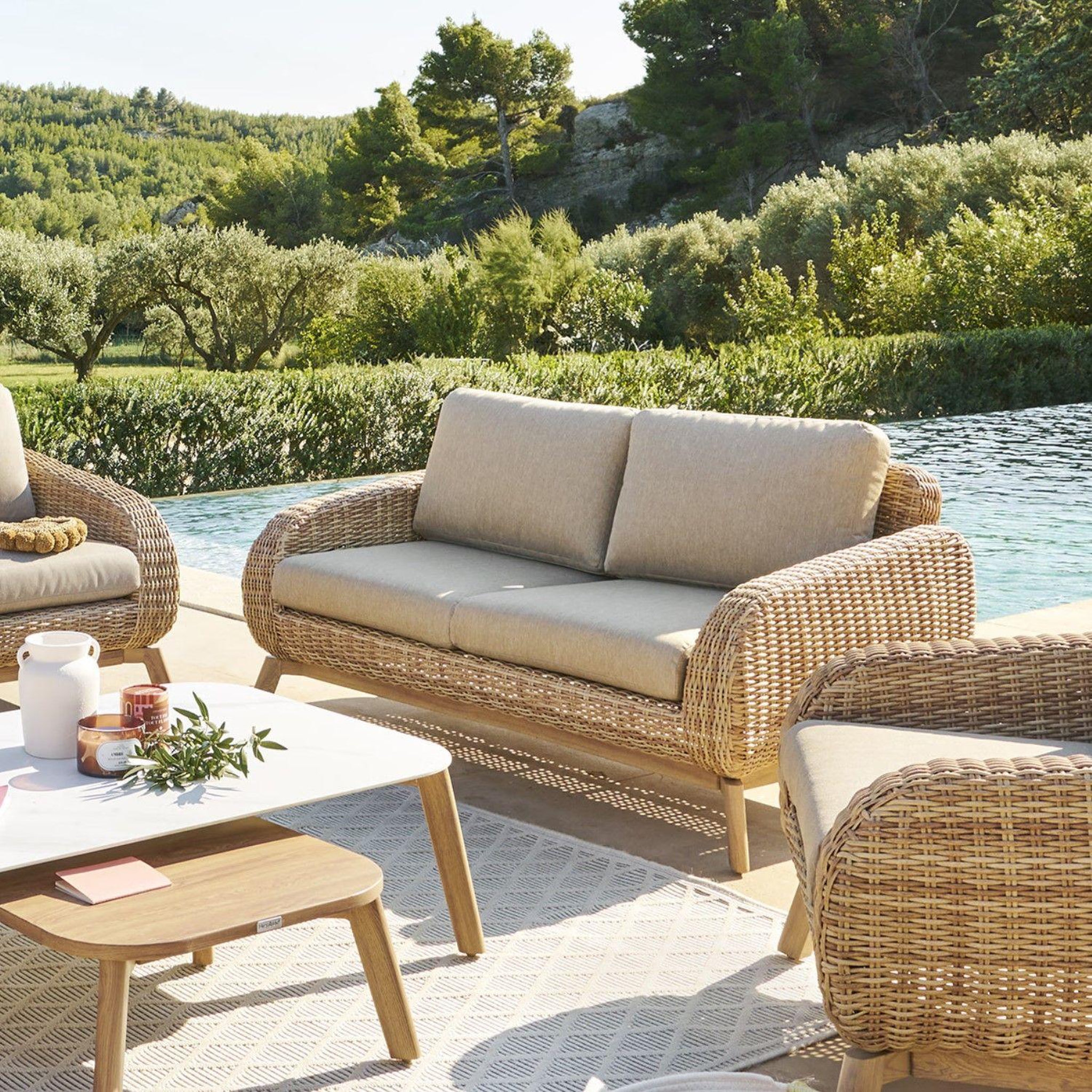 Voir la diapositive 2 : HESPERIDE Canapé de jardin en résine tressée 2 places manissa - honey et beige
