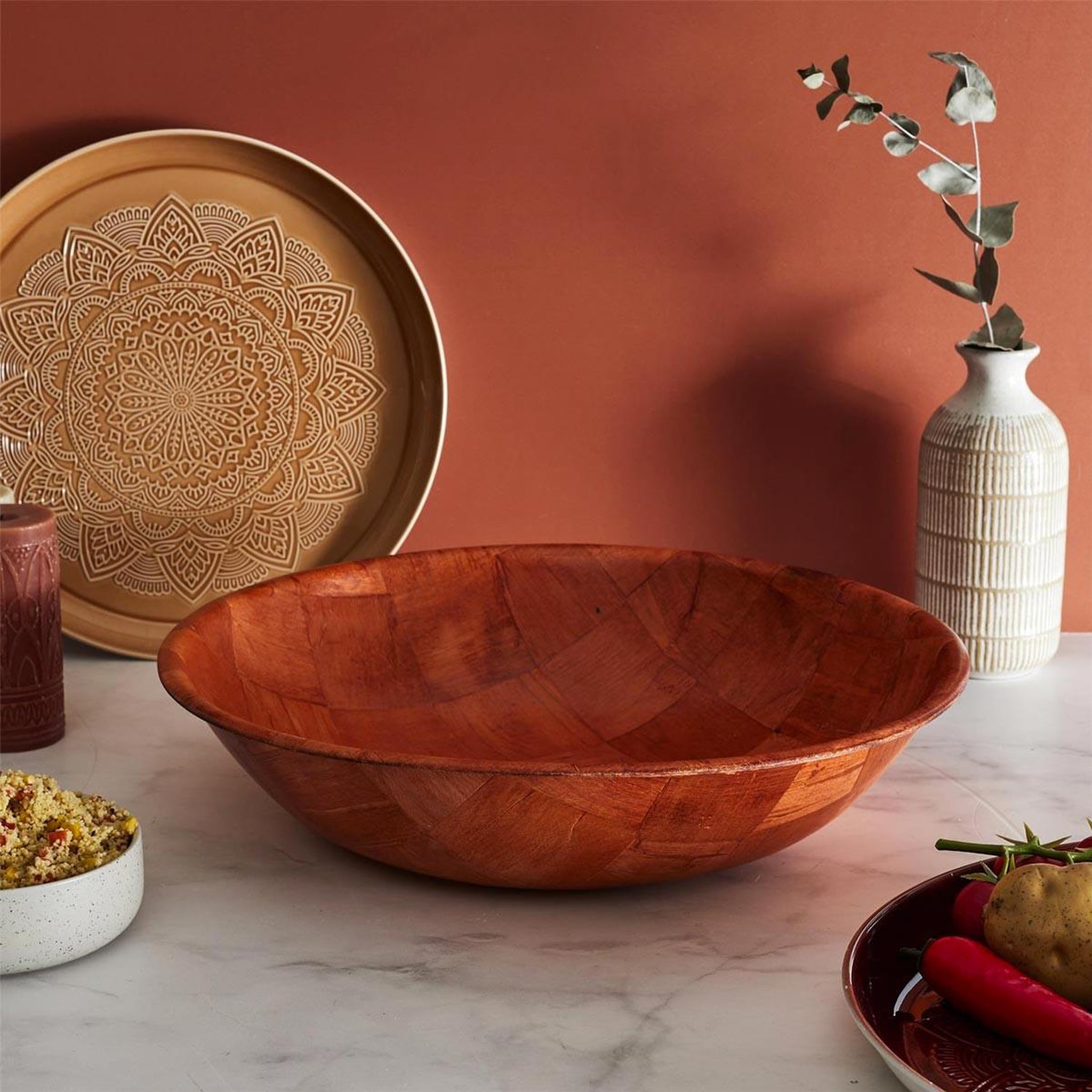 Voir la diapositive 2 : The Home Deco Factory Saladier creux en bois  couscous  50cm marron