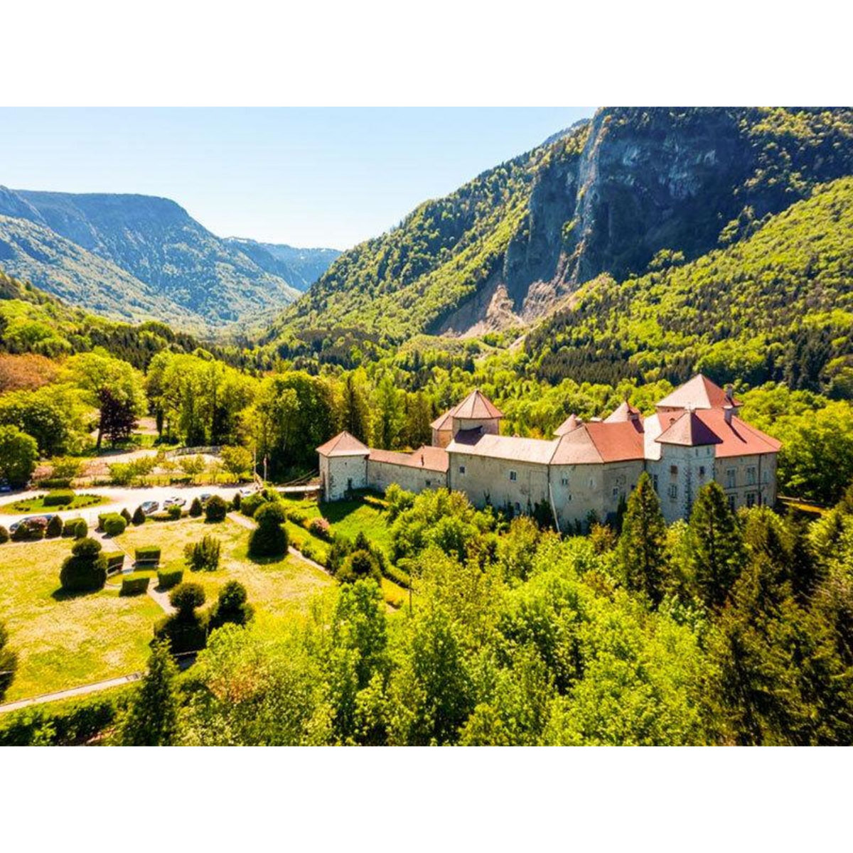 Smartbox 2 jours en suite dans un château 4* près d'Annecy - Coffret Cadeau Séjour