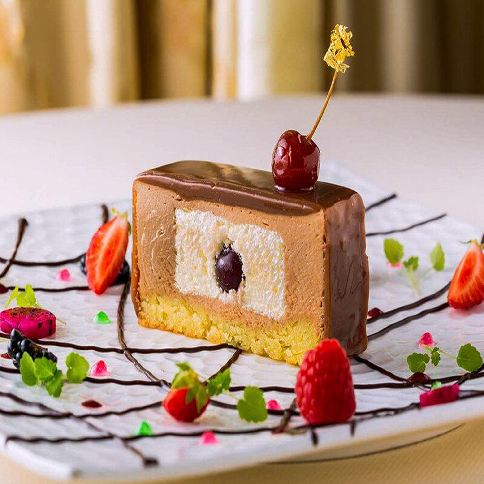 Voir la diapositive 4 : Smartbox Adresses primées : menu 4 plats au restaurant mon plaisir près de montbéliard - coffret cadeau gastronomie
