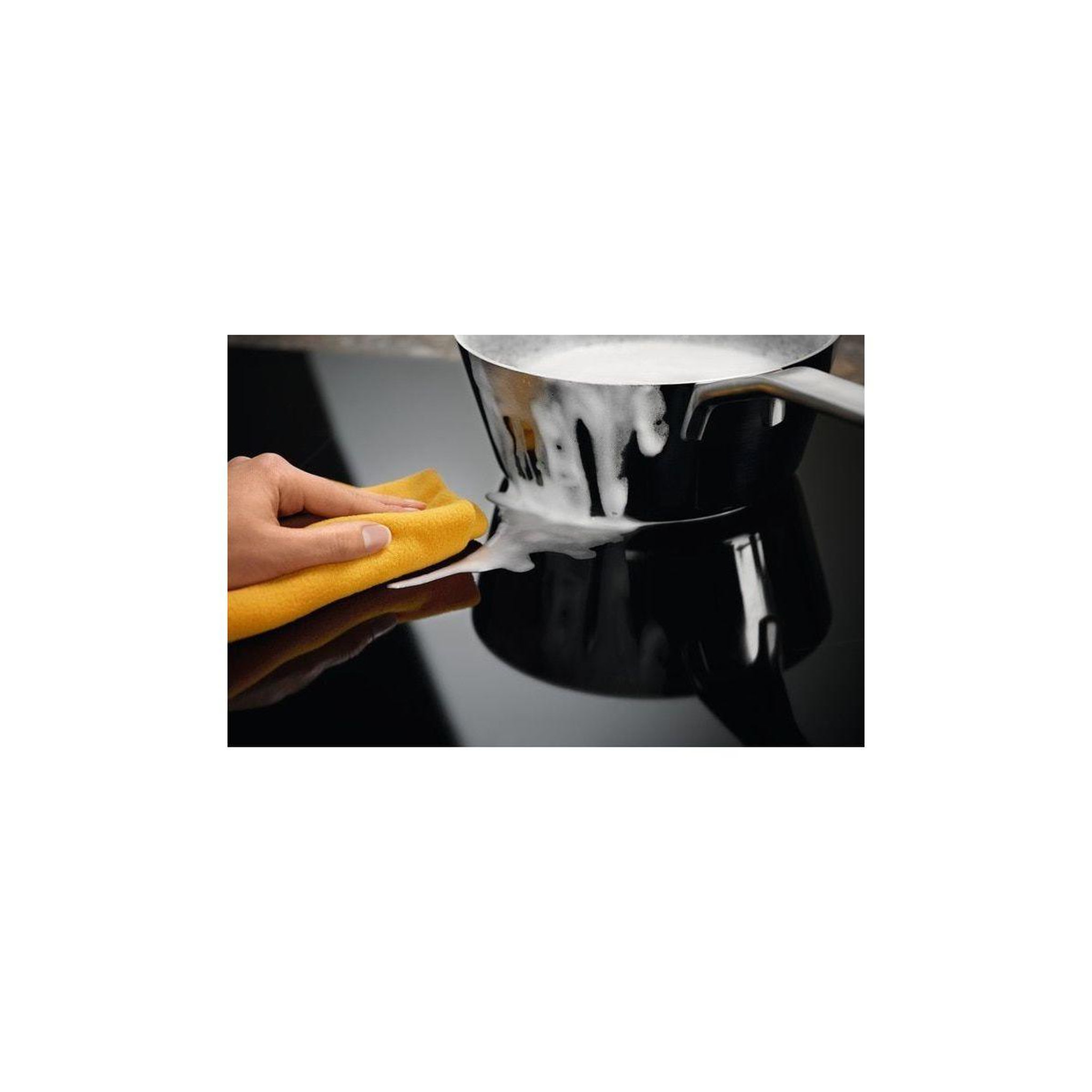 Voir la diapositive 4 : ELECTROLUX Plaque induction EIT913