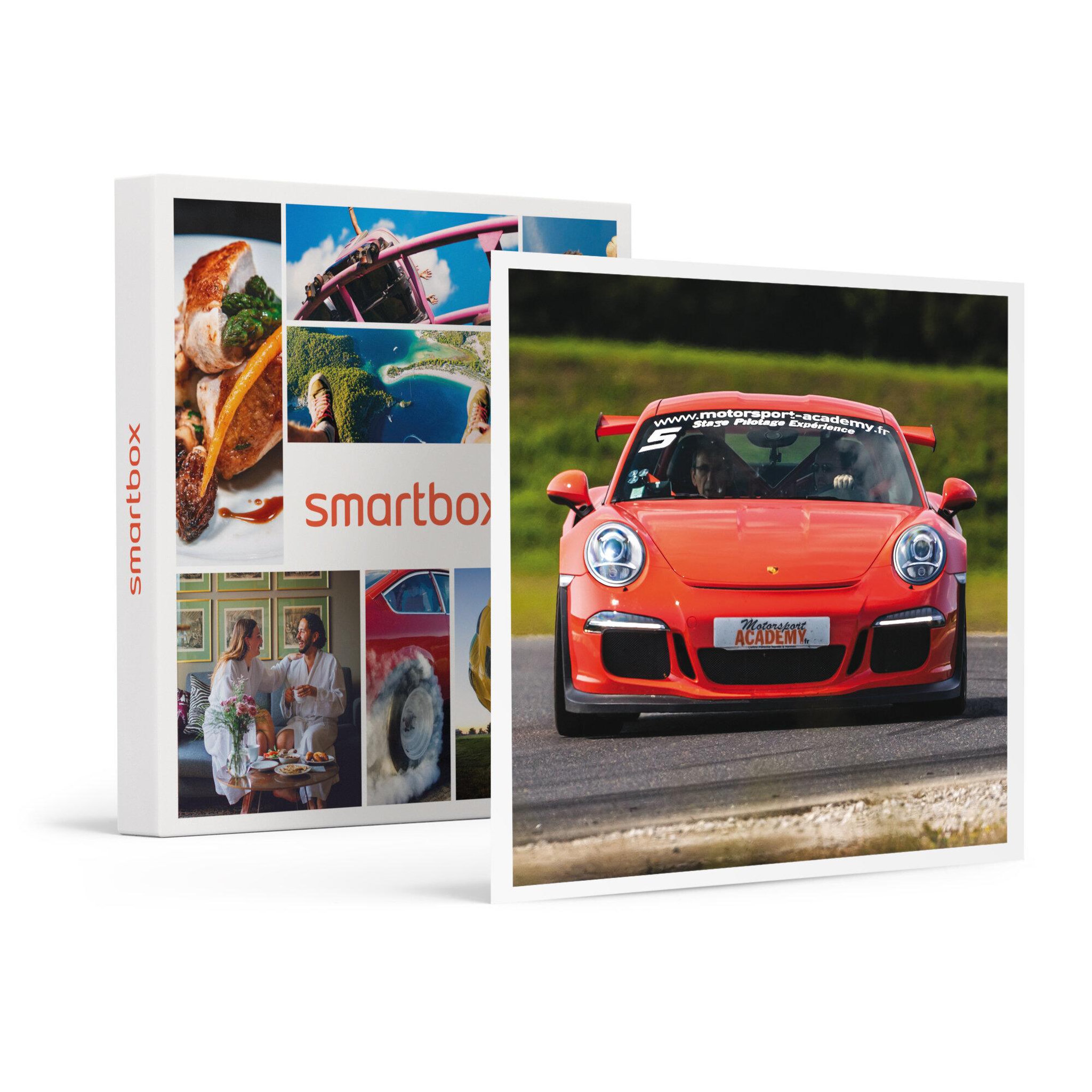 Voir la diapositive 1 : Smartbox Stage de pilotage : 2 tours en Alpine ou en Porsche sur le circuit de Magny Cours - Coffret Cadeau Sport & Aventure