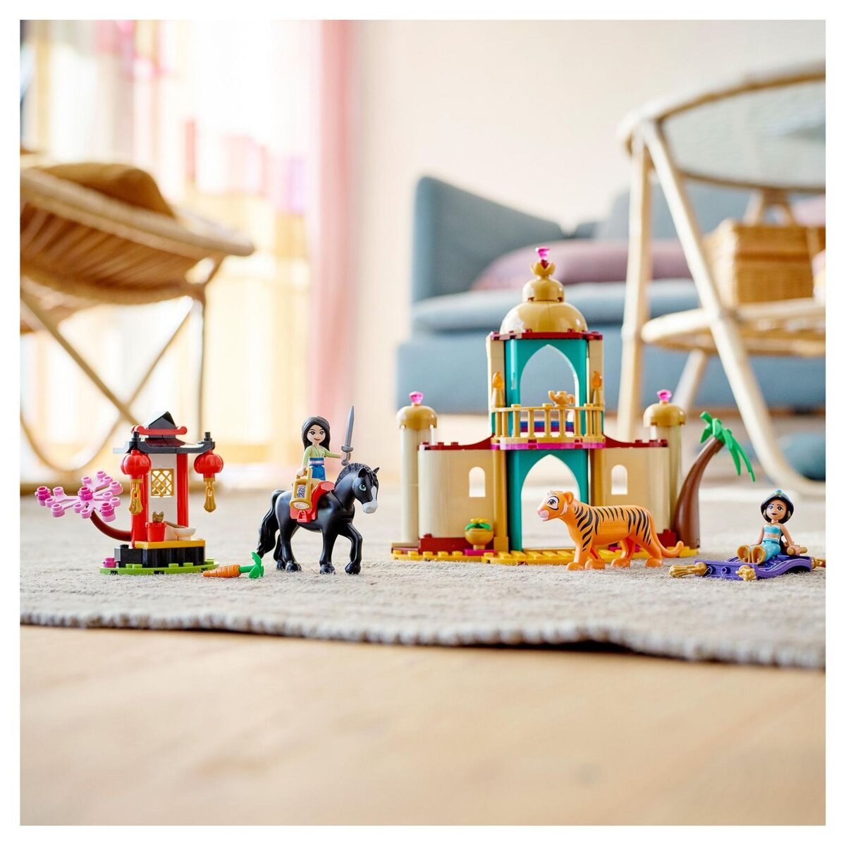 LEGO Disney 43208 - Les Aventures de Jasmine et Mulan avec Figurine Cheval et Mini-Poupées