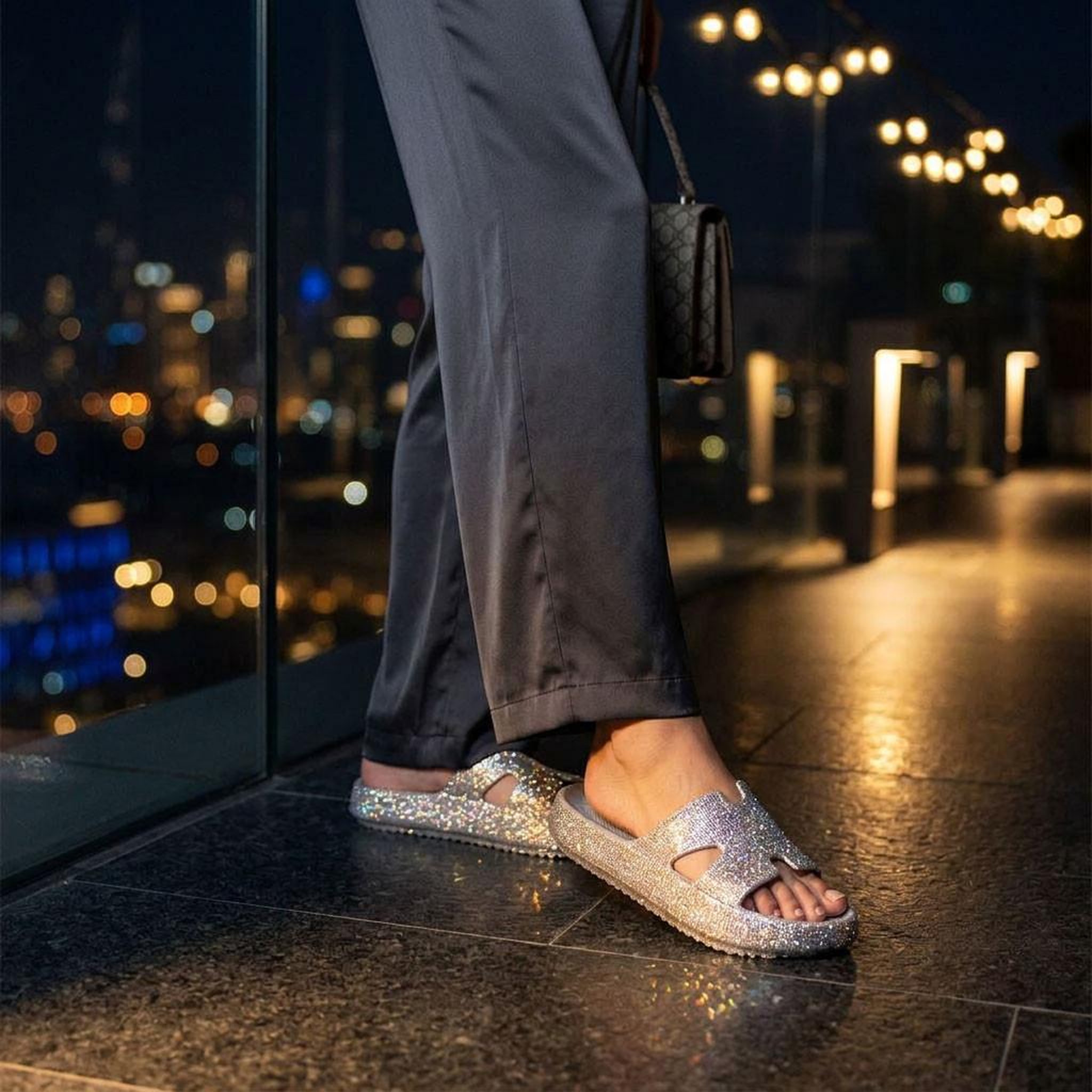 Voir la diapositive 2 : OZABI OZABI Claquette Glitter H-Strap EVA 6 Coloris