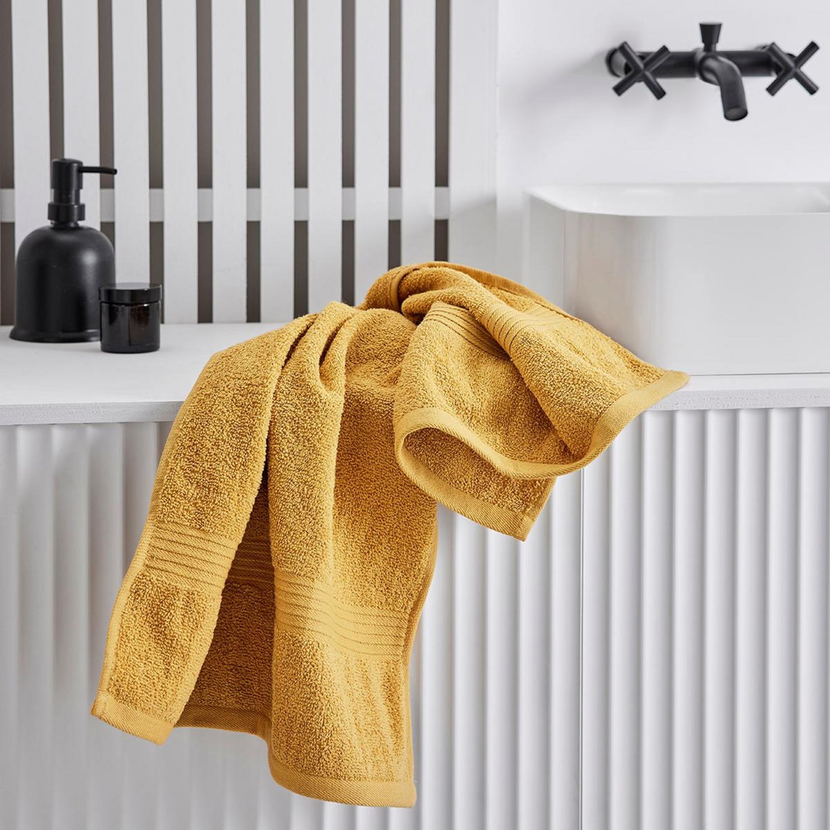 TODAY Serviette de toilette unie en coton 450 g/m²