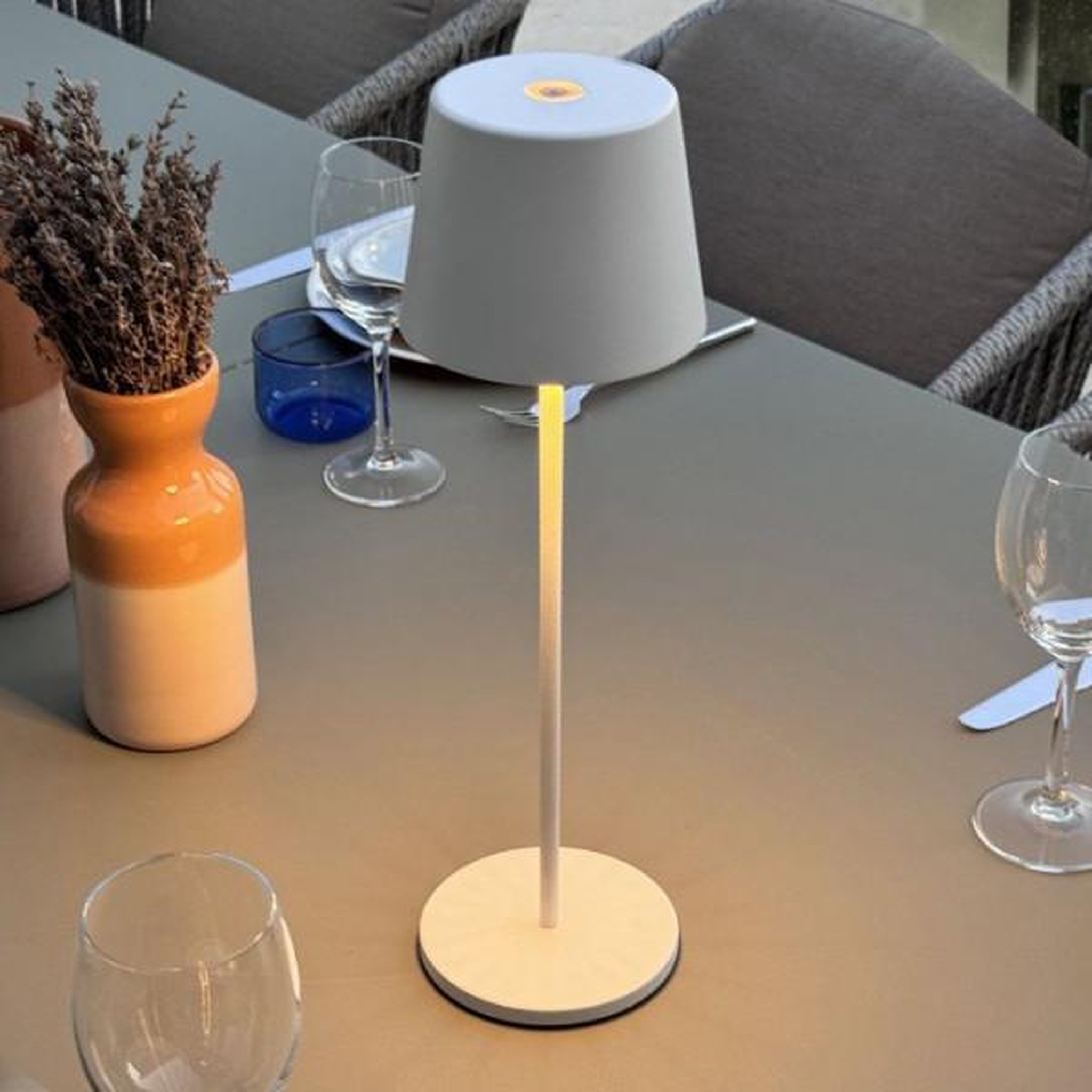 Voir la diapositive 4 : Lumisky Lampe de table de table sans fil LED dimmable blanc