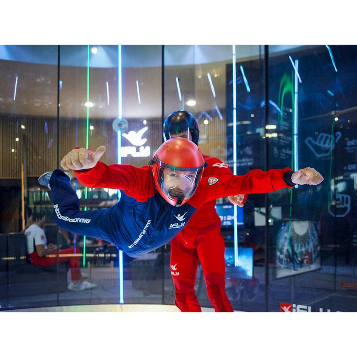 Smartbox 2 vols en chute libre indoor avec iFLY Aix-Marseille pour 2 personnes - Coffret Cadeau Sport & Aventure