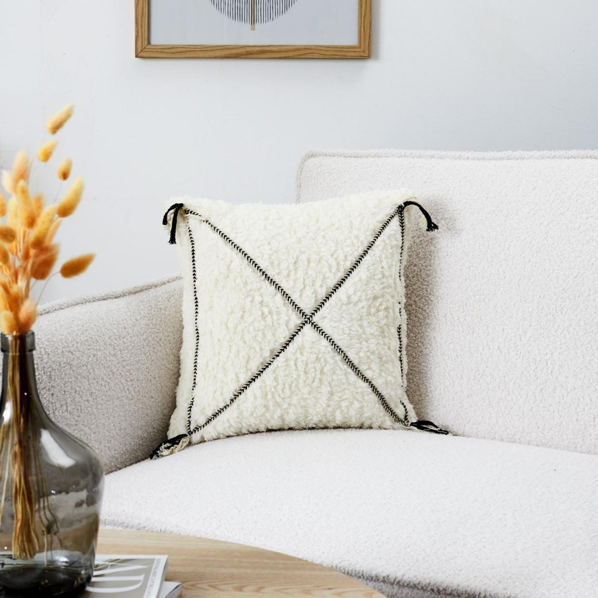 Voir la diapositive 3 : The Home Deco Factory Coussin sherpa tressé  crush  40x40cm blanc