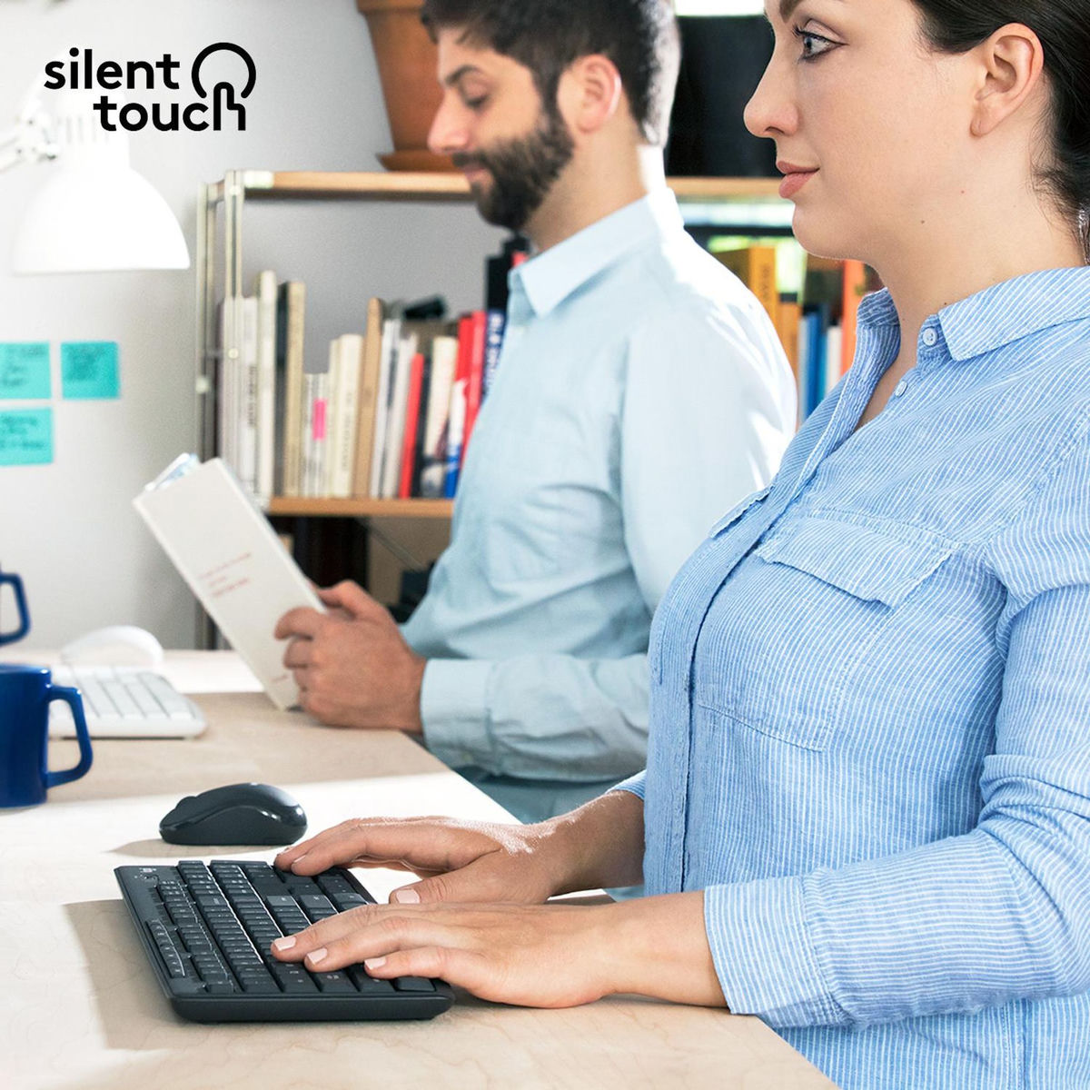 Logitech Logitech MK295 Silent Wireless Combo clavier Souris incluse USB QWERTY US International Graphite