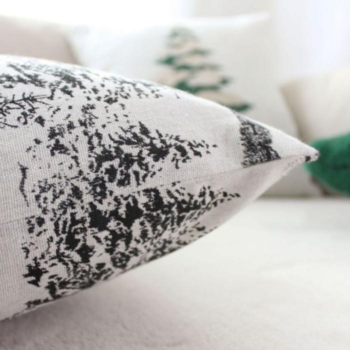 Paris Prix Coussin Déco de Noël  Ebène  40x40cm Écru & Anthracite