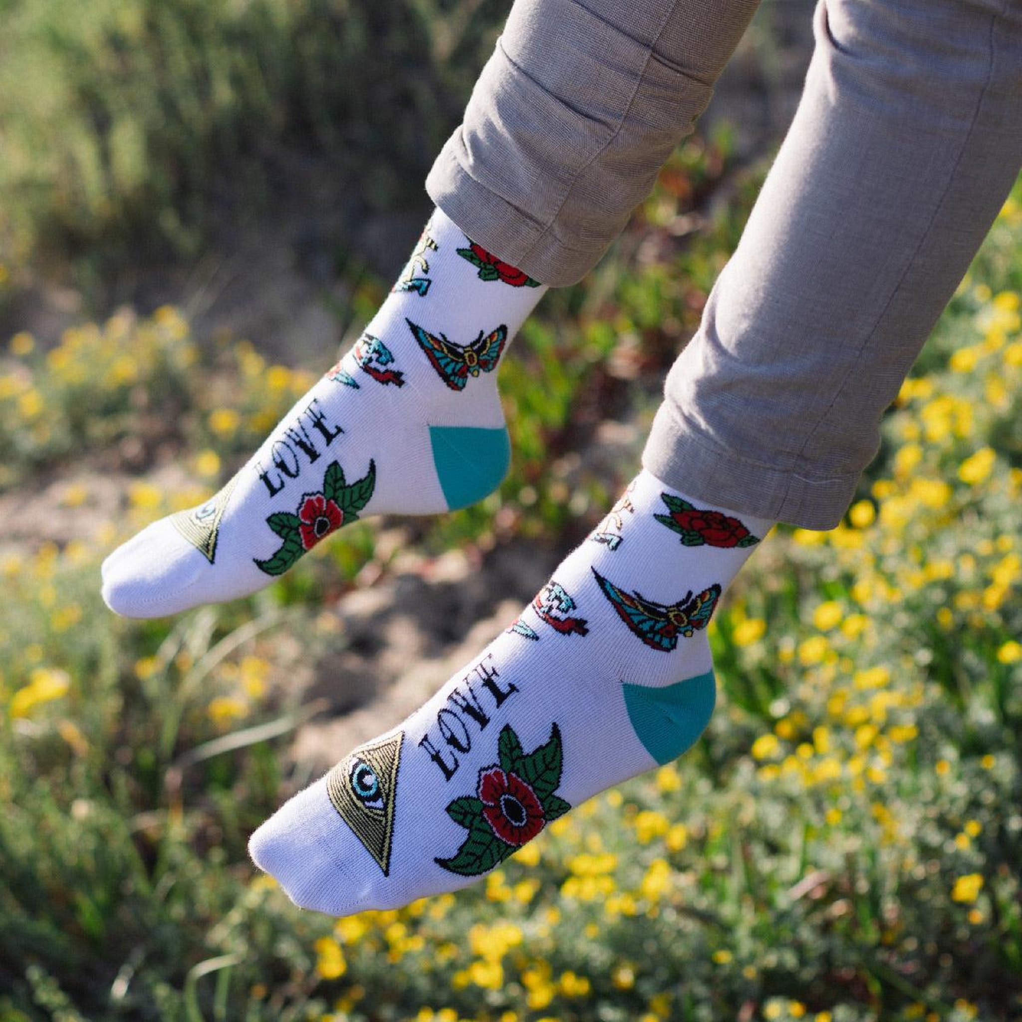 Voir la diapositive 4 : SOCK AFFAIRS Chaussettes tatouage symboles romantiques
