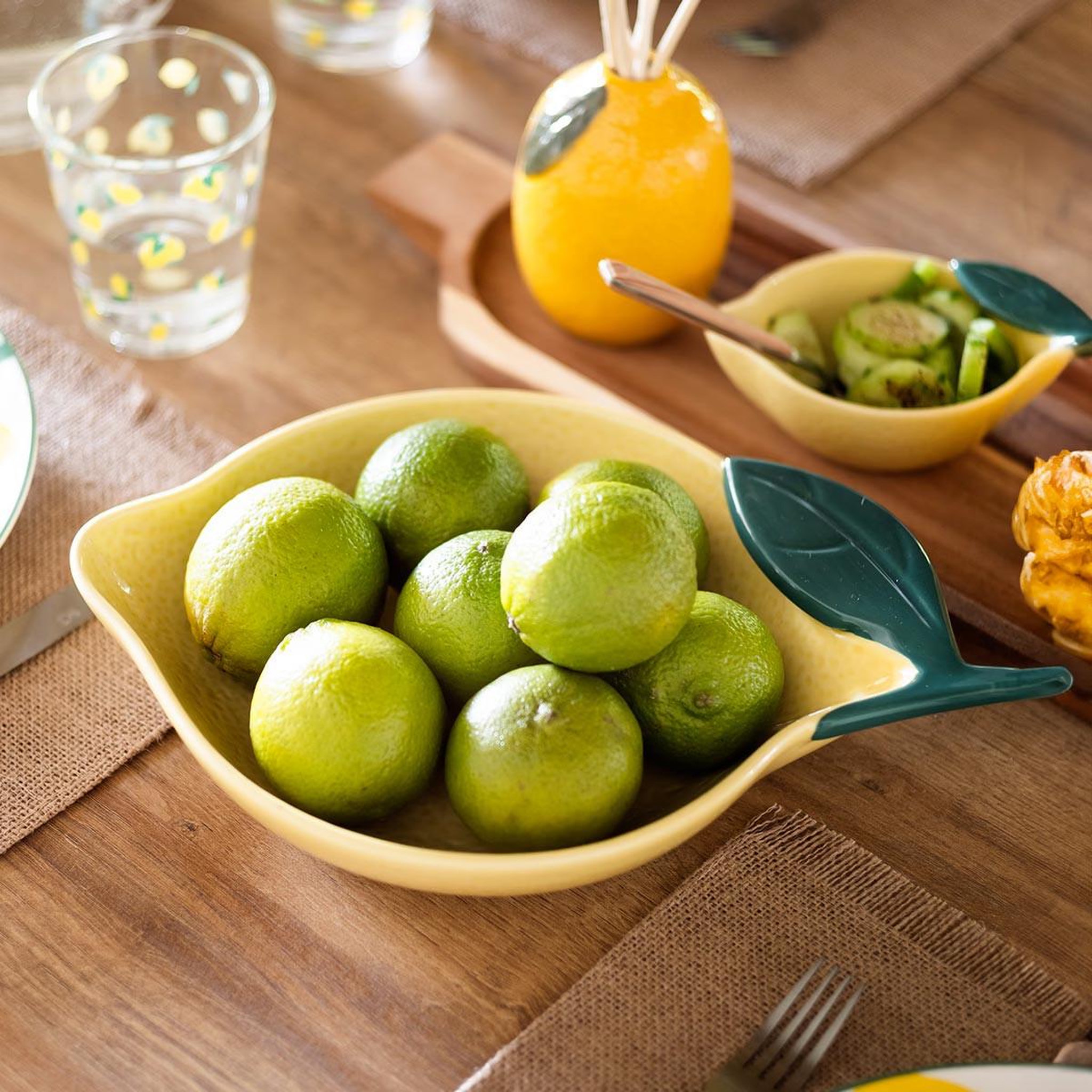Voir la diapositive 2 : SECRET DE GOURMET Plat de Présentation en Céramique  Citrons  31cm Jaune