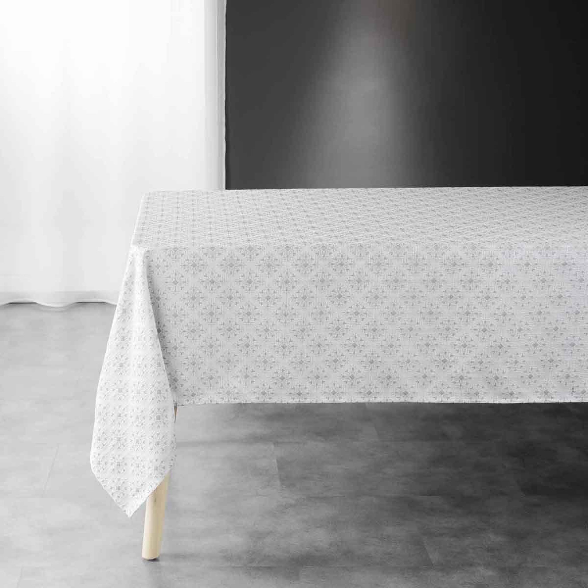 Voir la diapositive 1 : Douceur d'Intérieur Nappe jacquard déco  orphée  140x240cm gris