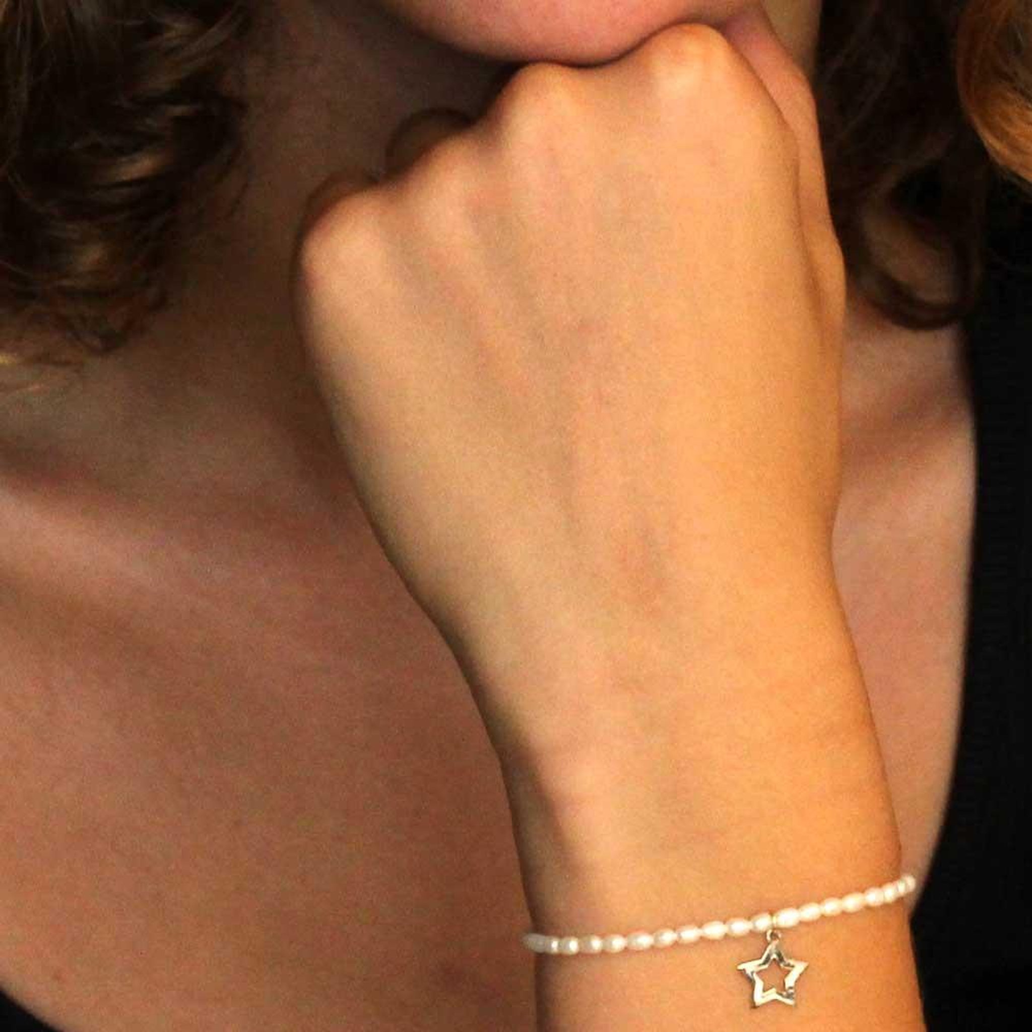 Voir la diapositive 2 : L'ATELIER D'AZUR Bracelet Or et Perles - Femme