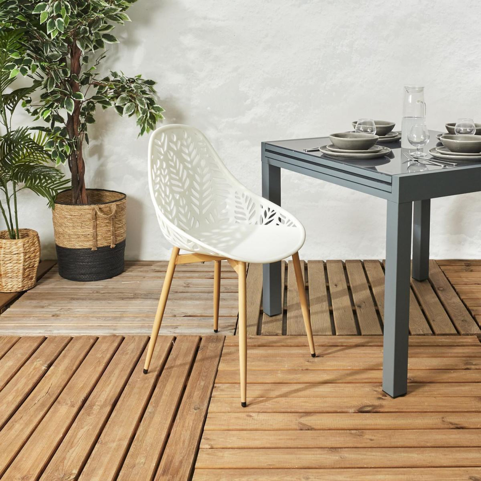 Voir la diapositive 6 : The Home Deco Factory Lot de 4 chaises de jardin  lucena  83cm blanc
