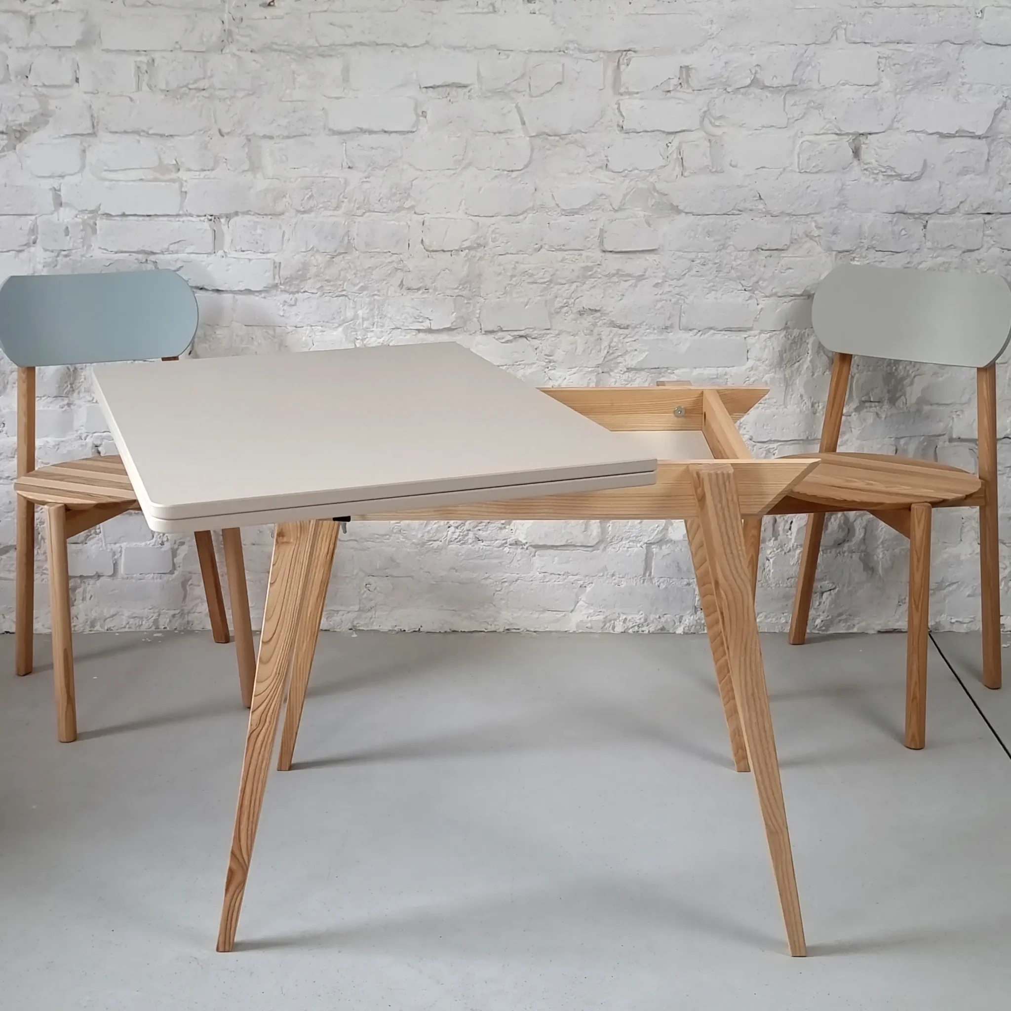 Voir la diapositive 6 : RAGABA Envelope Table à manger extensible