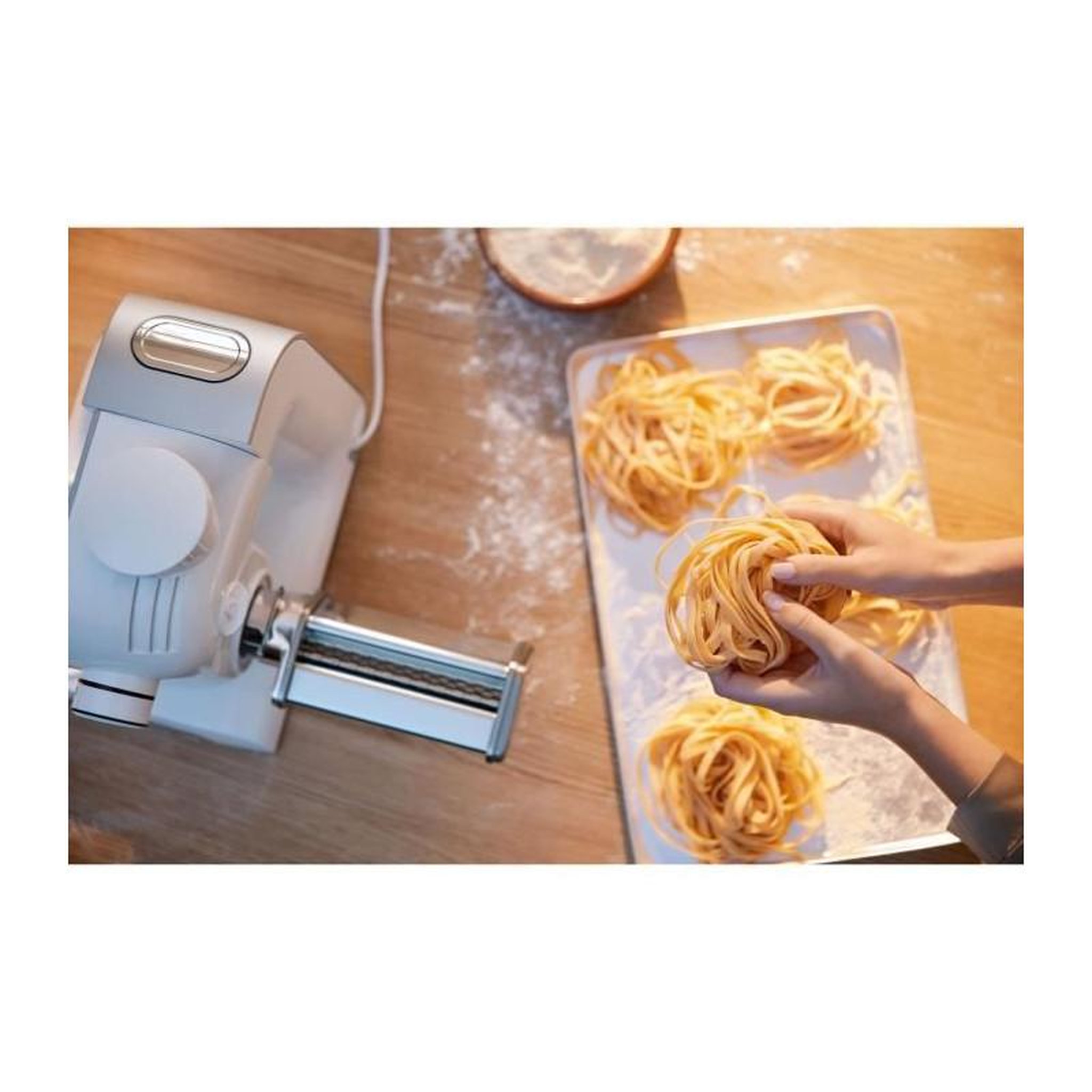 Voir la diapositive 3 : BOSCH Accessoire filiere a pâtes tagliatelles - BOSCH - MUZ5NV2 - Pour hachoir a viande robots pâtissiers MUM Série 2, MUM Série 4