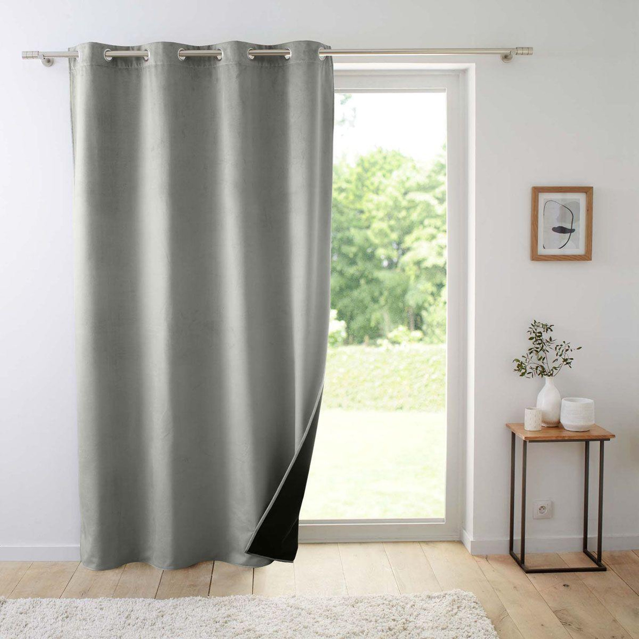 Voir la diapositive 4 : Douceur d'Intérieur Rideau isolant velours  polarchic  140x260cm gris