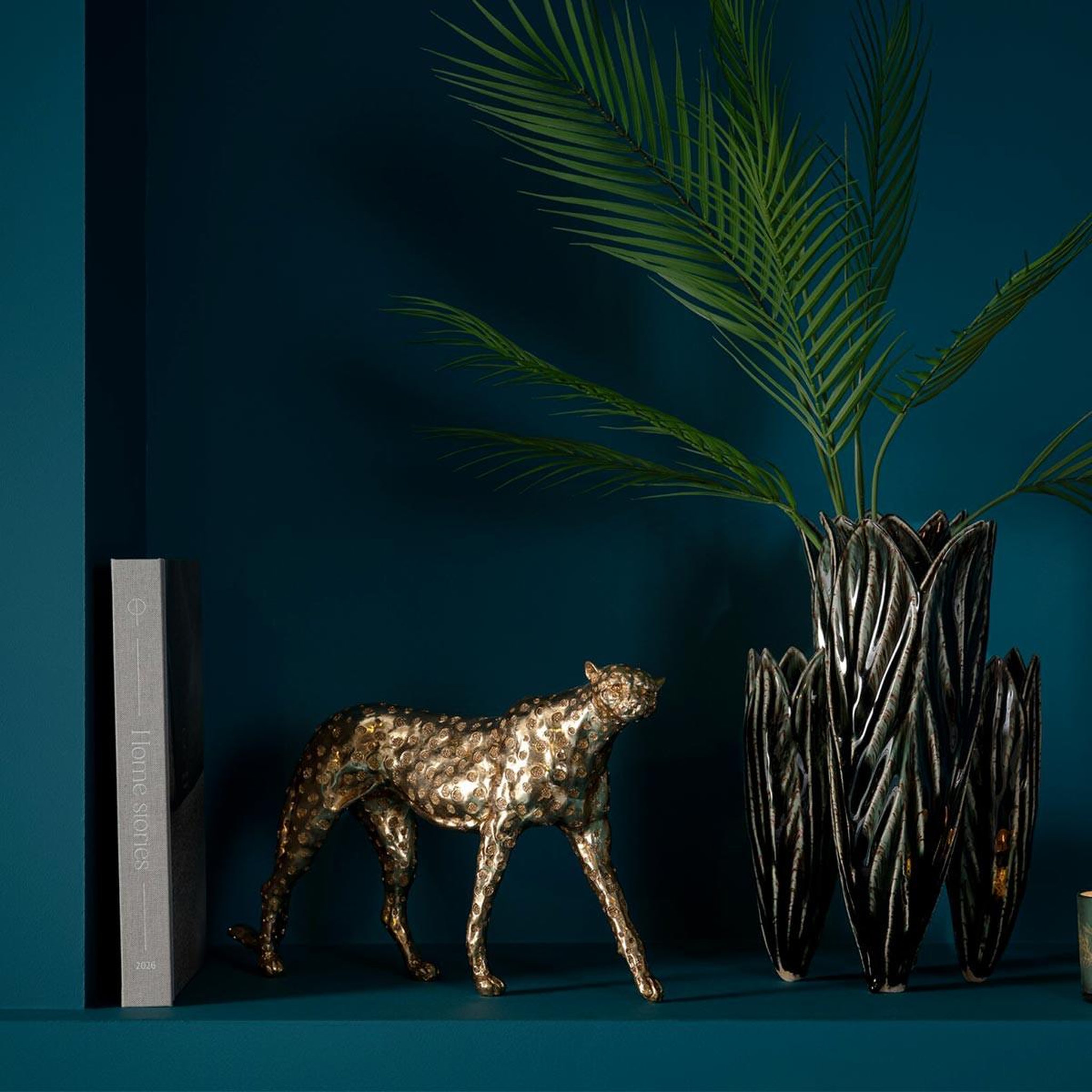 Voir la diapositive 4 : J-LINE Statuette déco guépard  gino  43cm doré