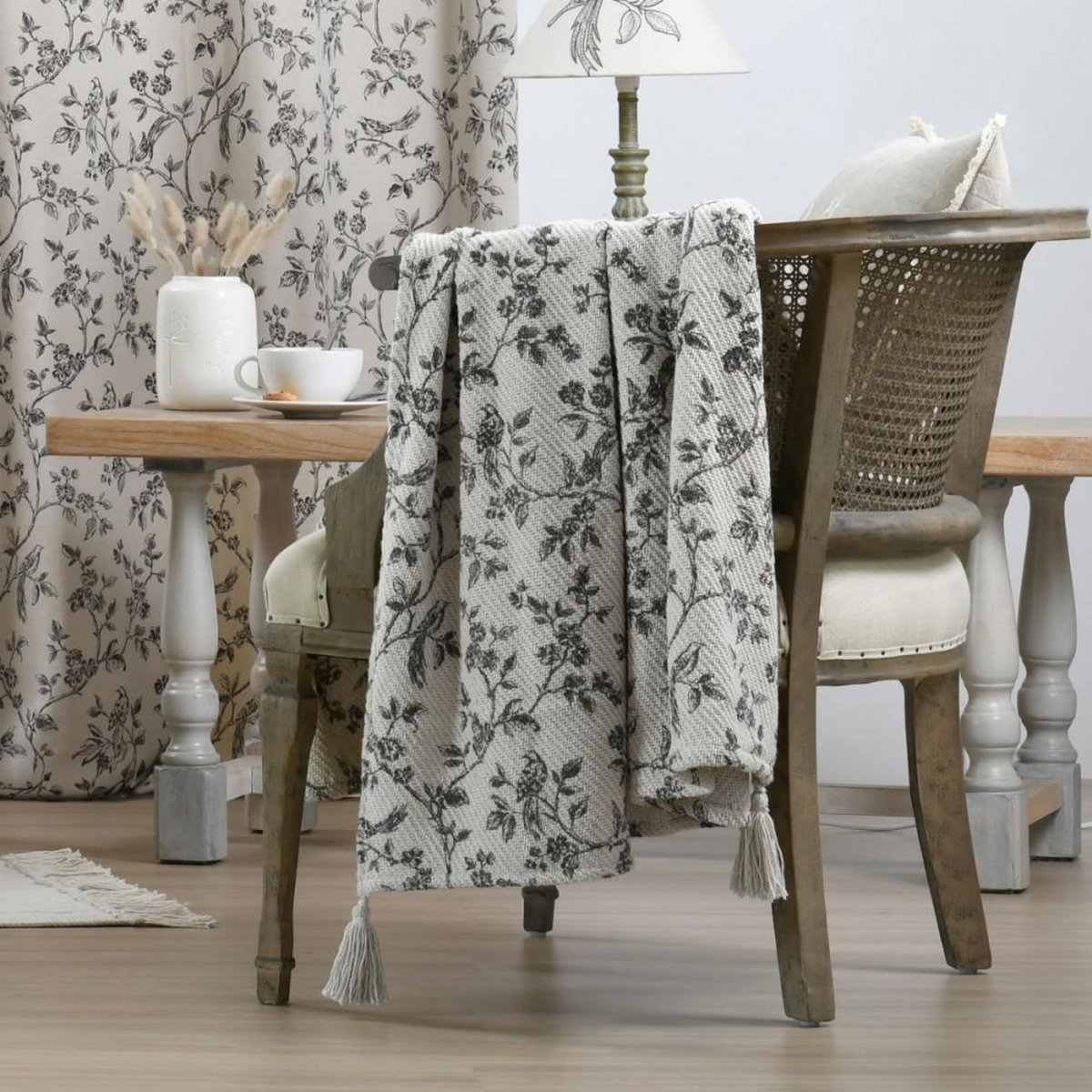 Lovely Casa Plaid 125x150 cm CLARINE à pompons