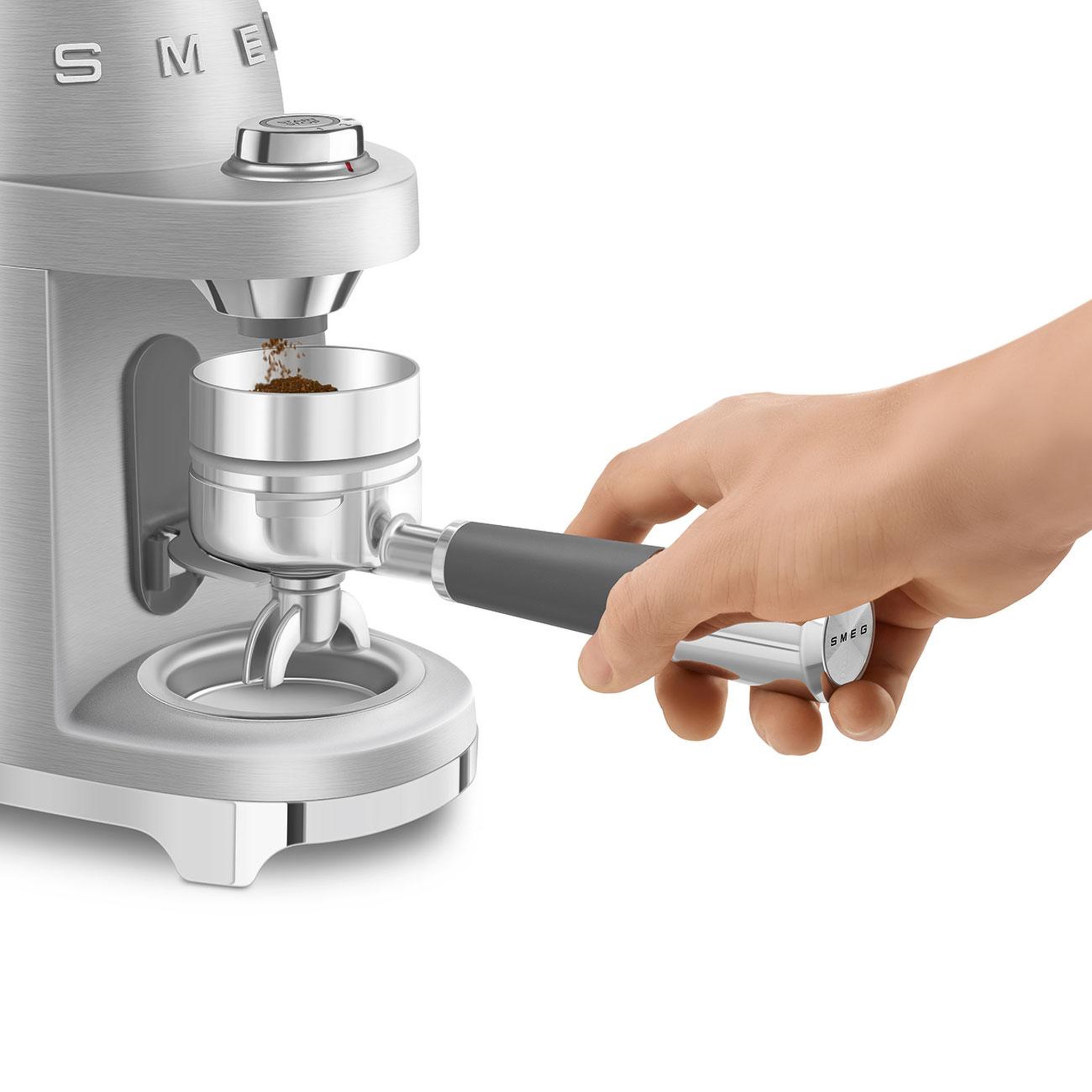 Voir la diapositive 6 : SMEG Moulin à café électrique 240g 150w aluminium - cgf02sseu