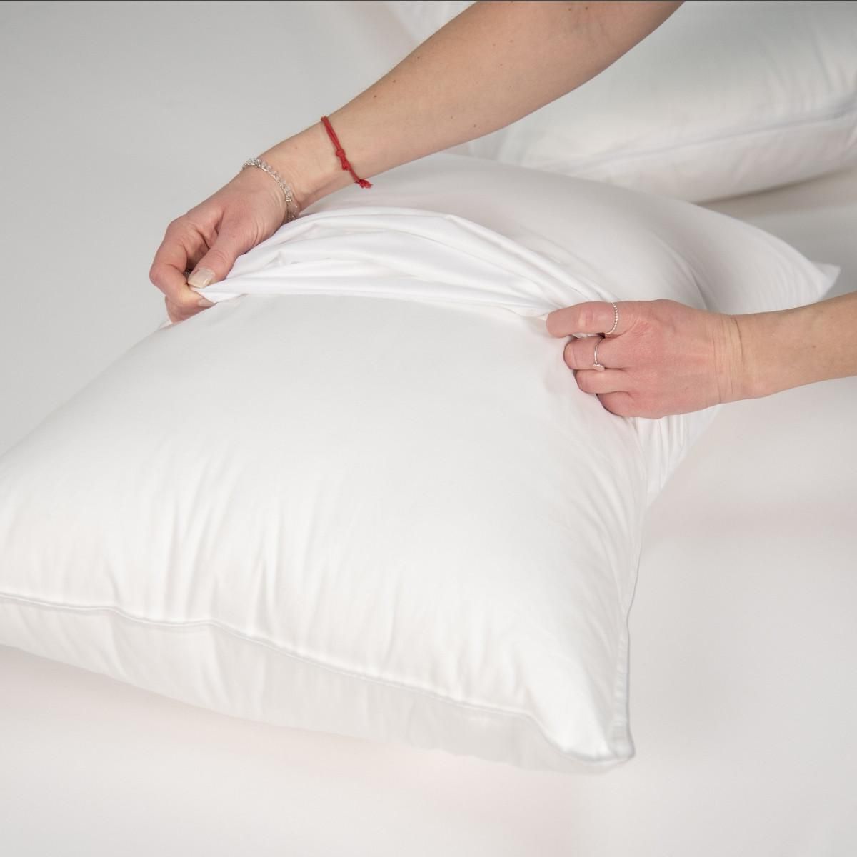 FUTURE HOME Lot de 2 protèges oreillers imperméables en jersey