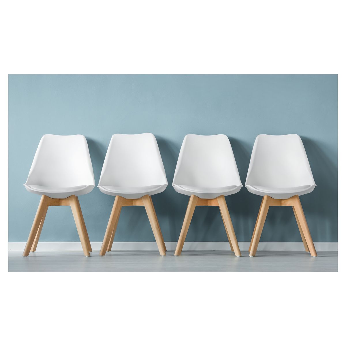 Lot de 4 chaises pieds bois massif LYDIA