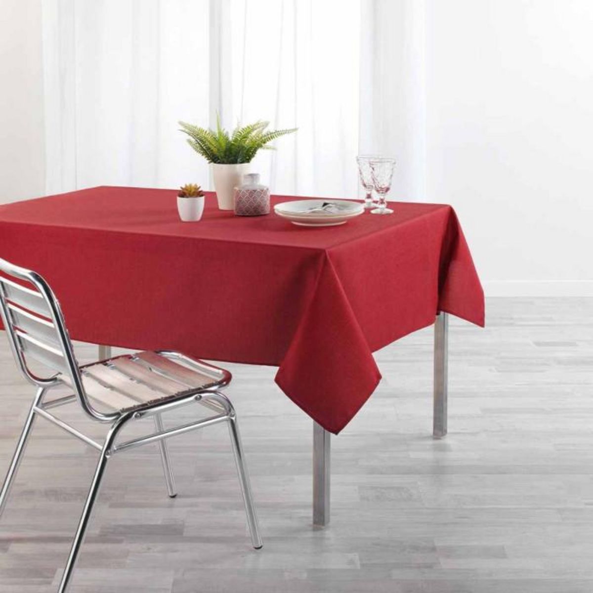 Paris Prix Nappe Chambray Enduite  Newton  140x250cm Rouge