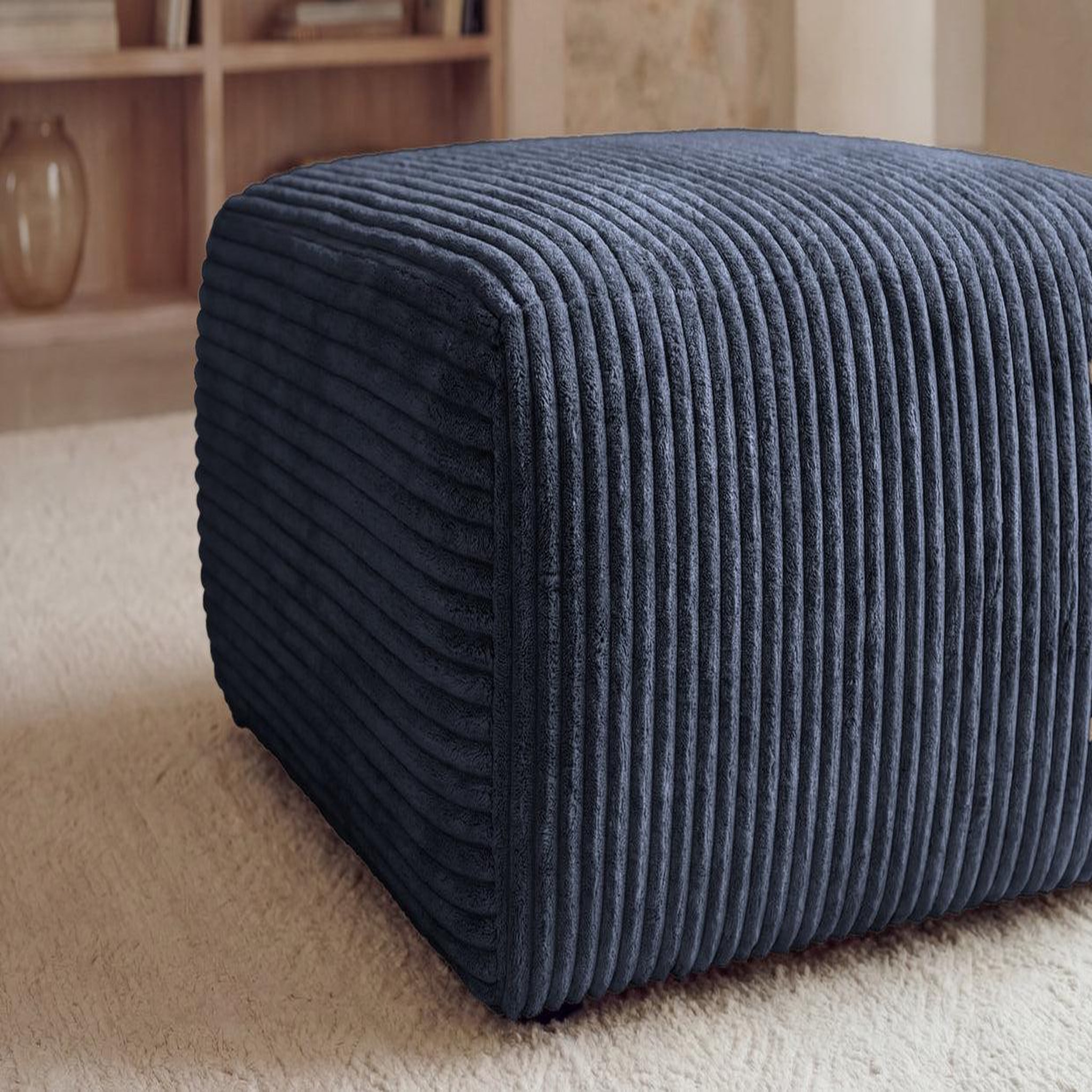 Voir la diapositive 4 : CASANOVA PARIS Elvis - pouf en gros velours côtelé 96x87x44