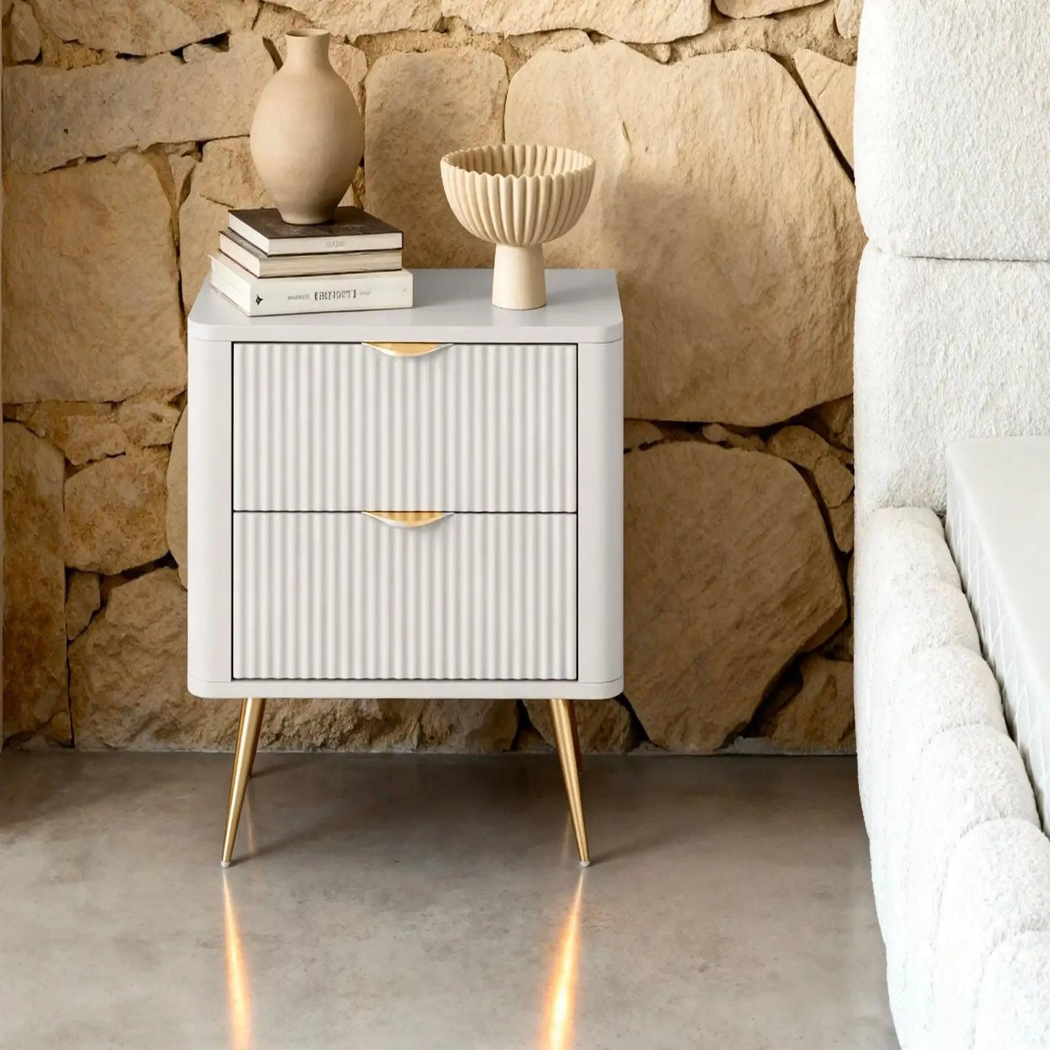 Voir la diapositive 4 : CASANOVA PARIS Joudy - table de chevet 63cmeffet rainuré