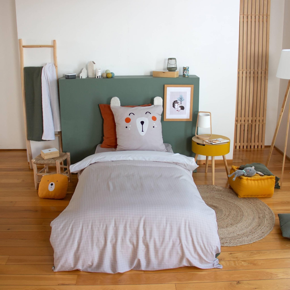 SWEEEK Parure de lit réversible ROBIN 1 place imprimé thème forêt d'automne en microfibre. 140 x 200cm. 1 housse de couette. 1 taie d'oreiller