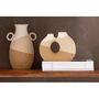Voir la diapositive 3 : Paris Prix Vase Organique  Charley  21cm Beige