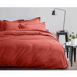 Home collection Parure housse de couette 100%satin de coton 70 fils. Coloris disponibles : Bleu, Rouge