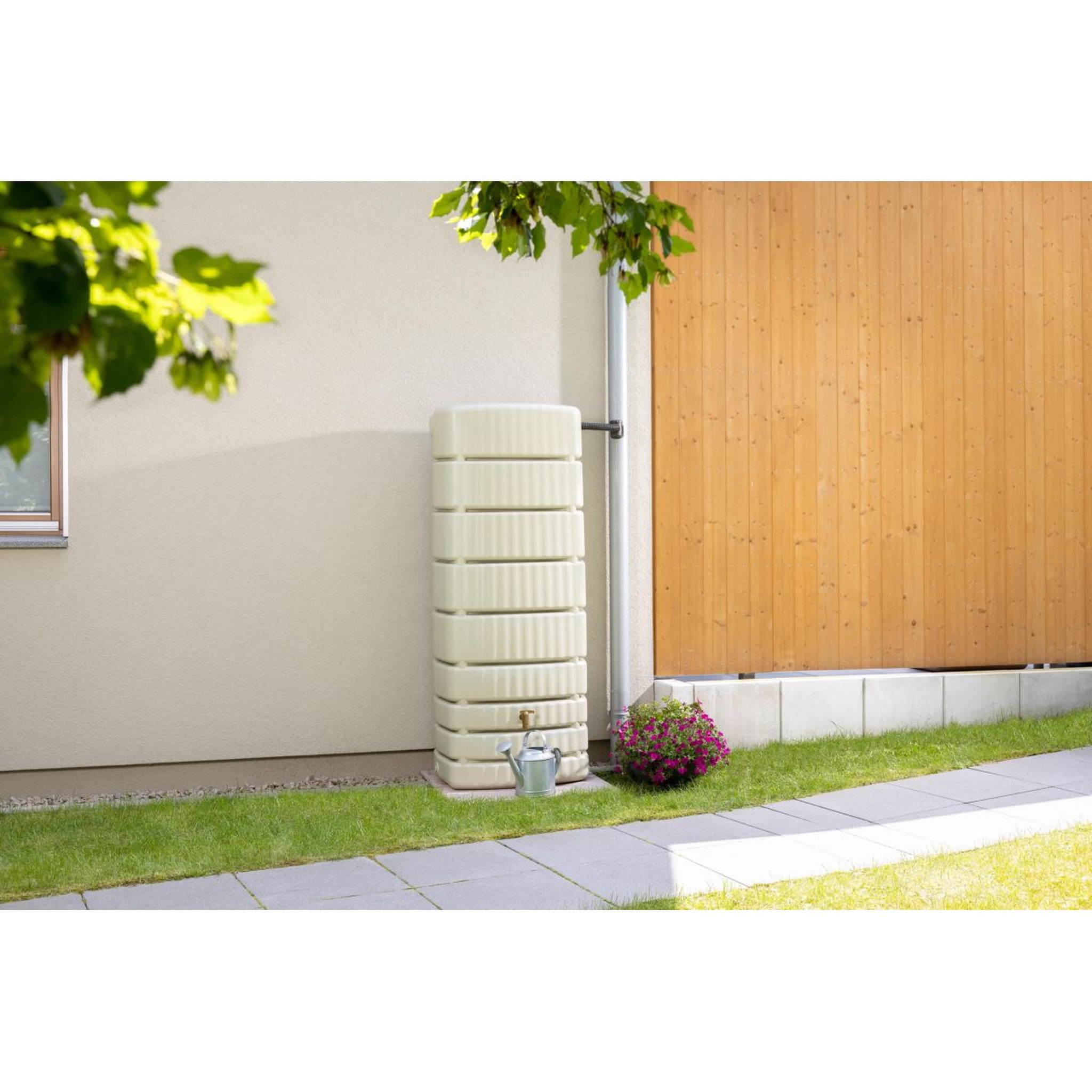 Voir la diapositive 1 : GARANTIA Récupérateur d'eau mural Beige - 500L - SLIM