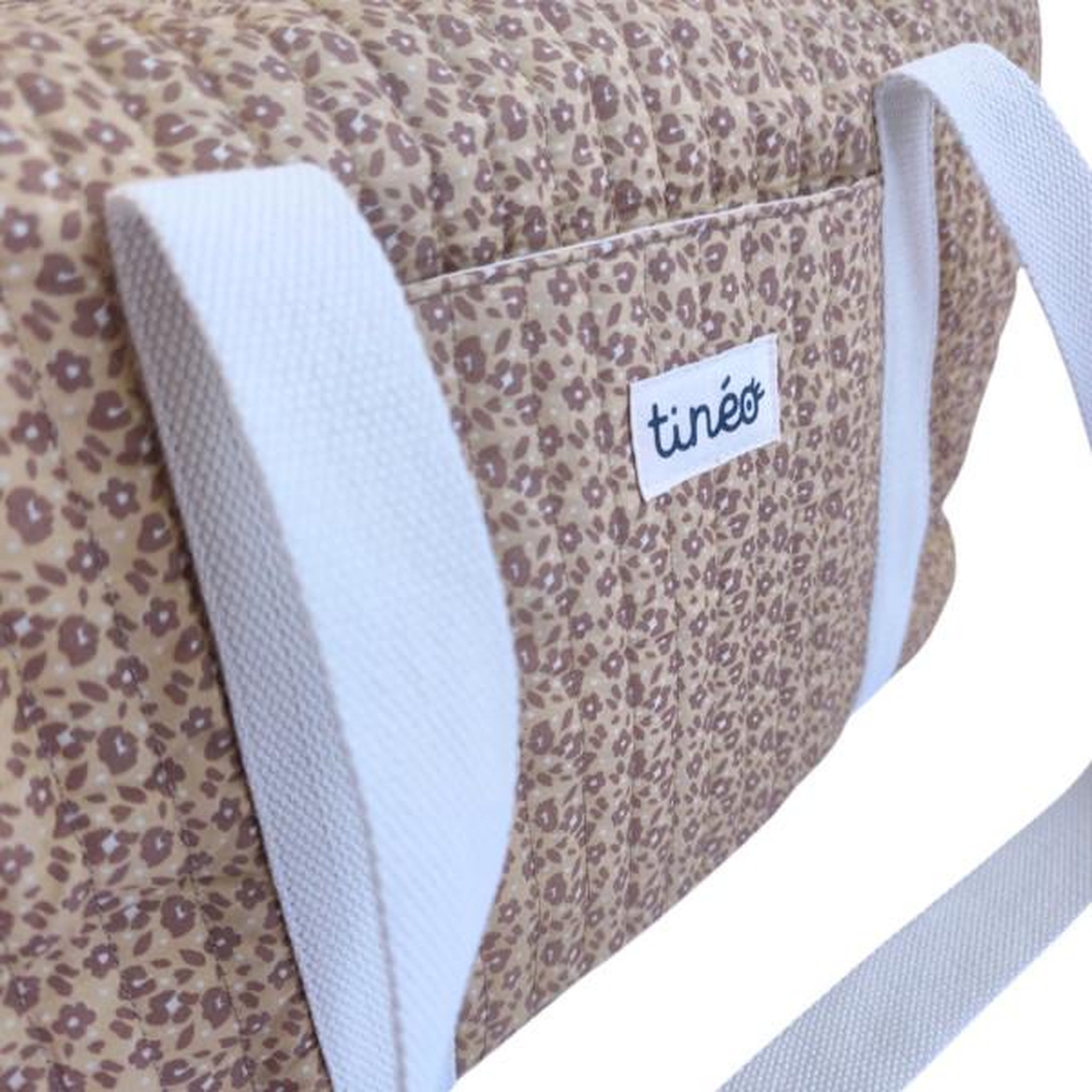 Voir la diapositive 4 : TINEO Sac a langer - TINEO - 40 x 22 x 24 cm - Léopard