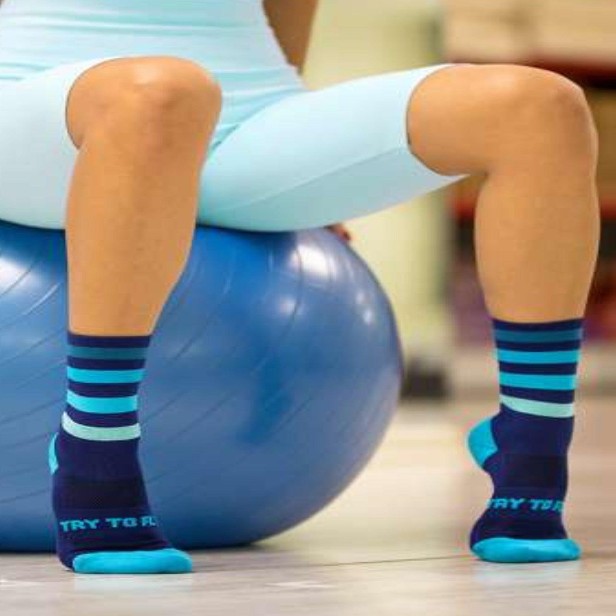 Voir la diapositive 4 : TRY TO FLY Chaussettes running microlon® marine & turquoise