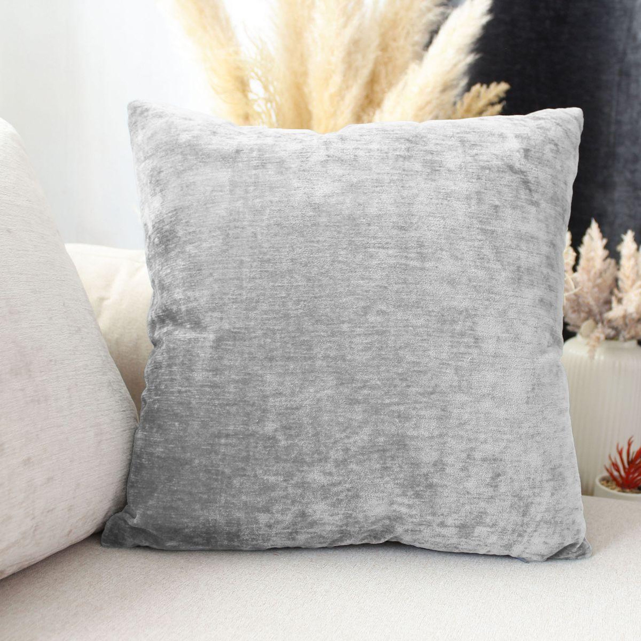 Voir la diapositive 2 : ENJOY HOME Coussin déco en velours  velvet  40x40cm gris clair