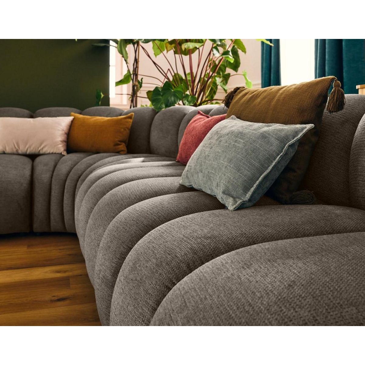 LISA DESIGN Debbie - canapé modulable d'angle droit 5 places en tissu texturé